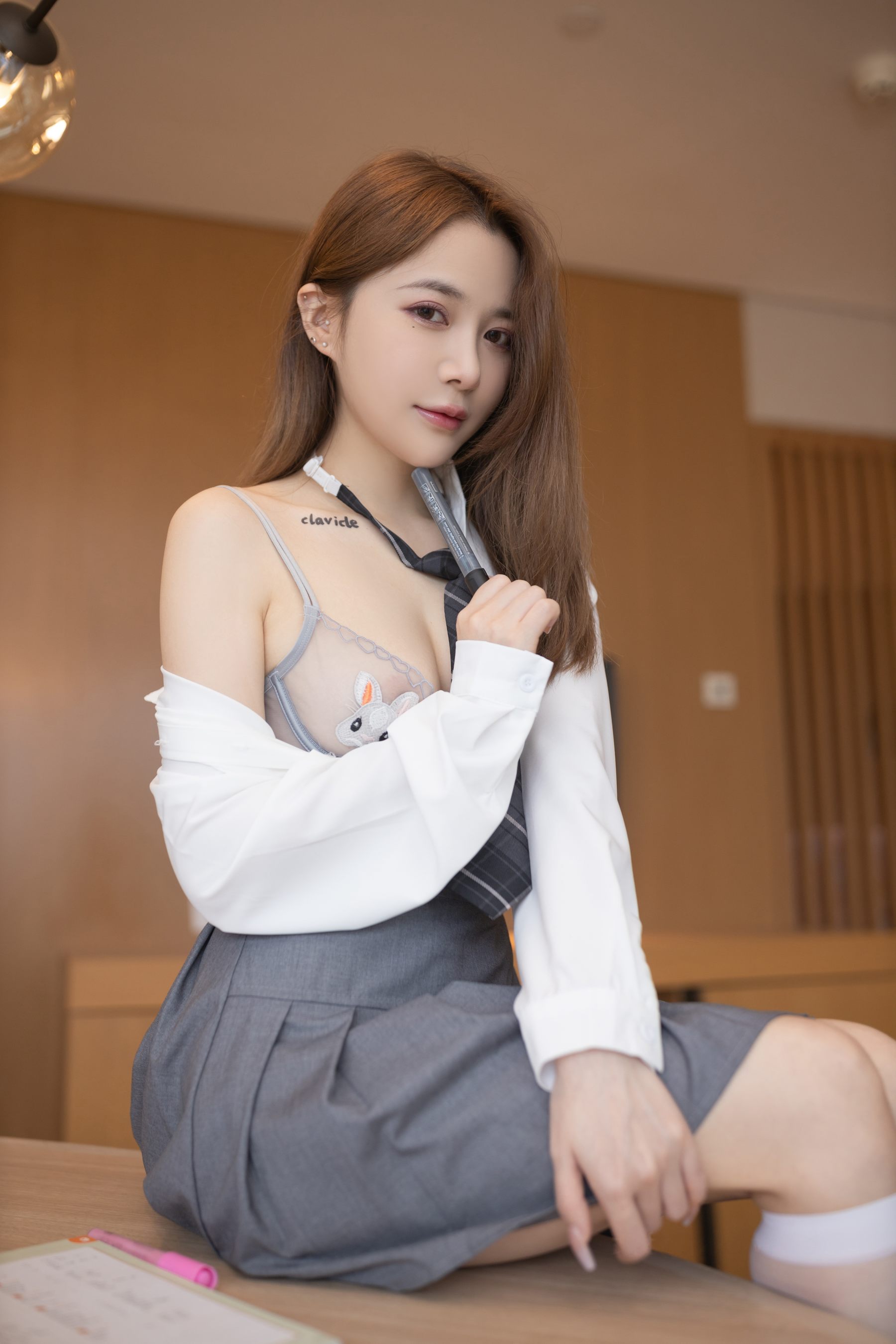 鱼子酱JK透明内衣写真  第30张