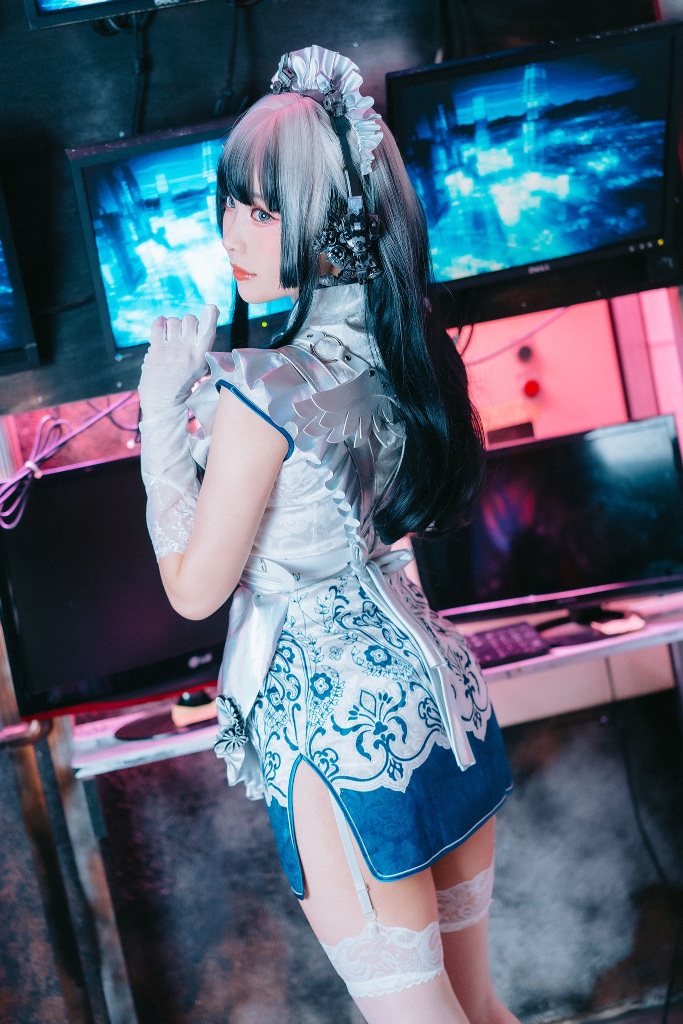 Ely_eee(ElyEE子) - 賽博女僕 青輝石  第14张