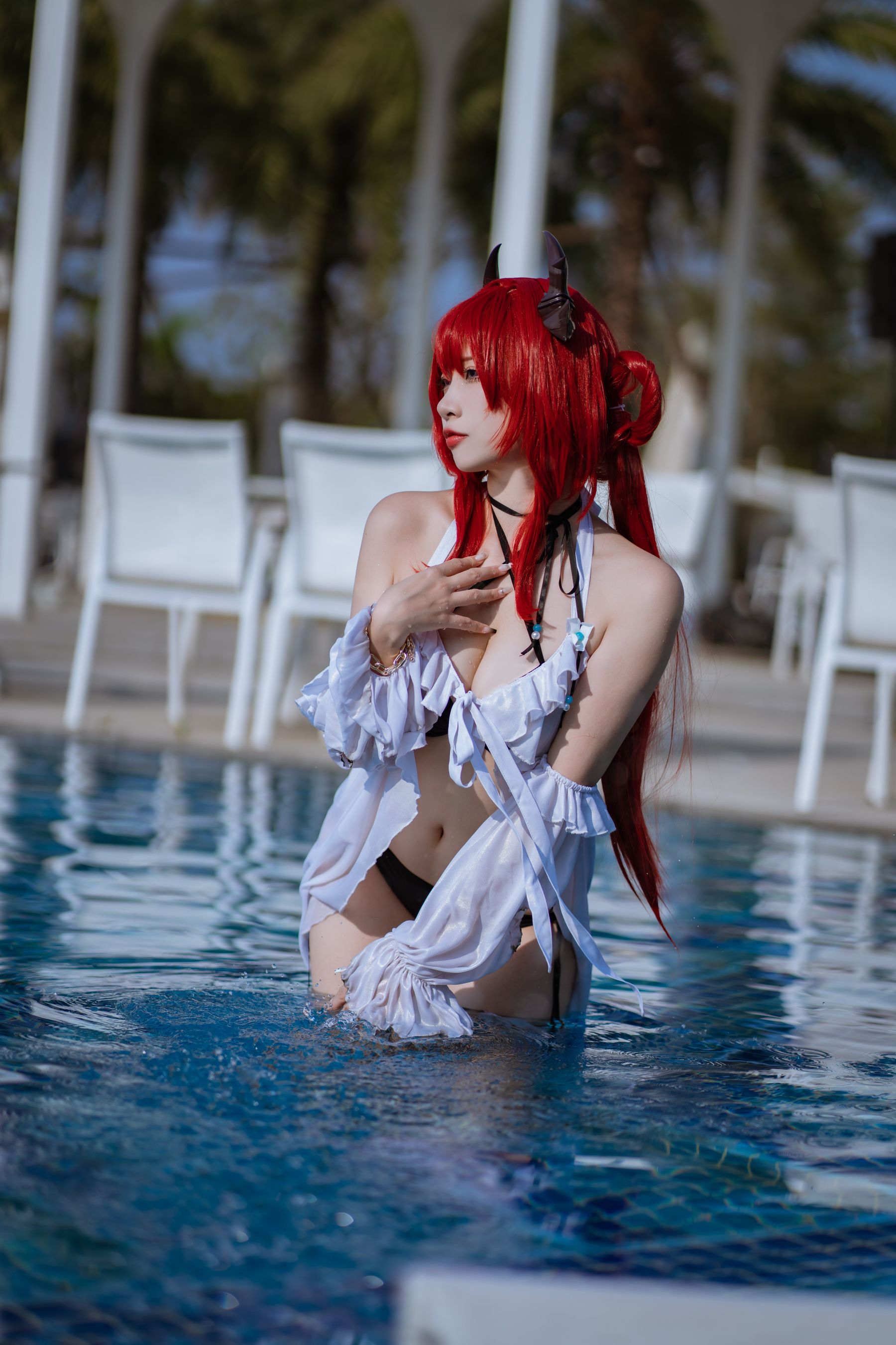 人气Coser 二佐Nisa - 泰拉夏日纪事 史尔特尔泳装  第33张