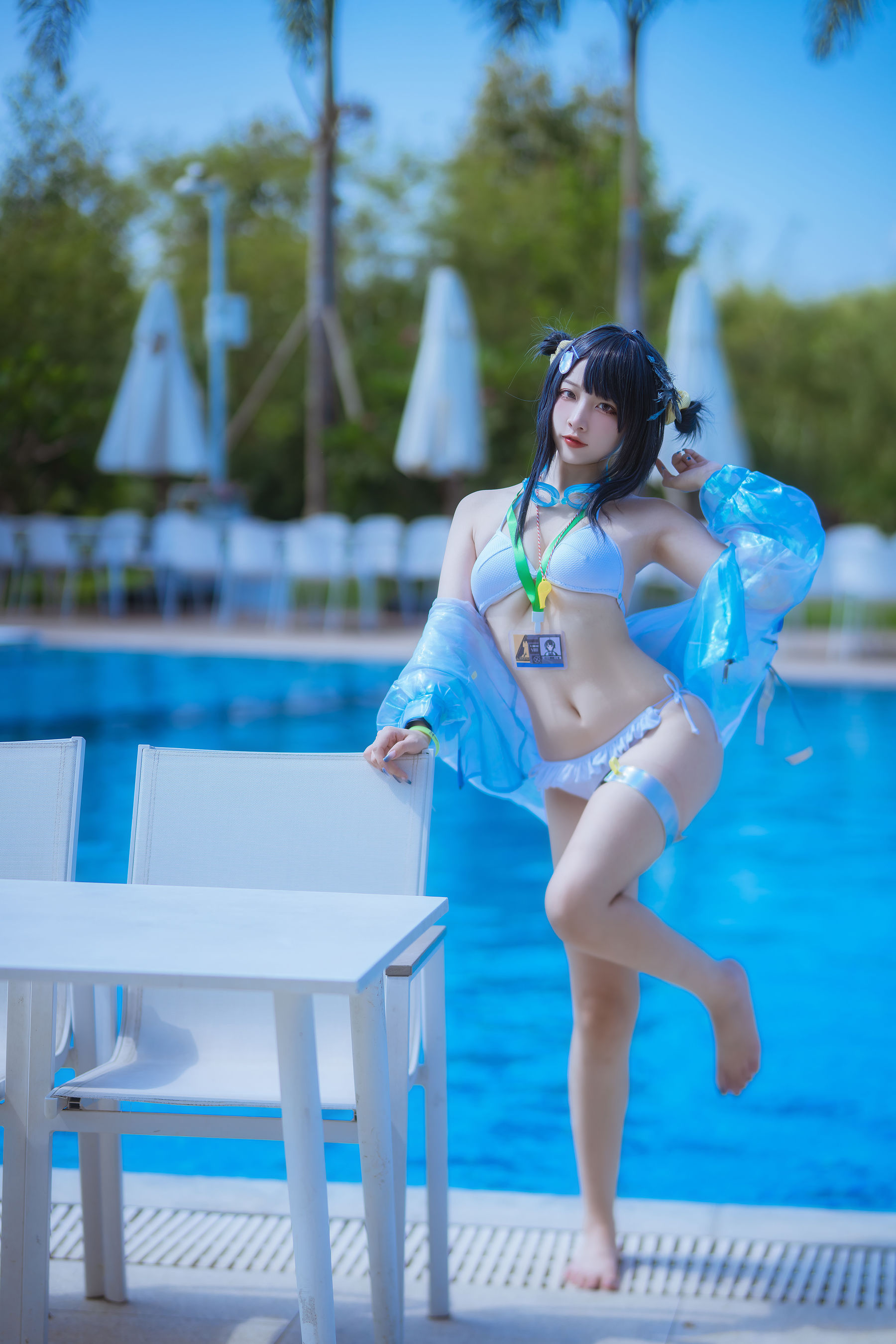 人气Coser 二佐Nisa - 泰拉夏日纪事 方舟羽毛笔泳装  第9张