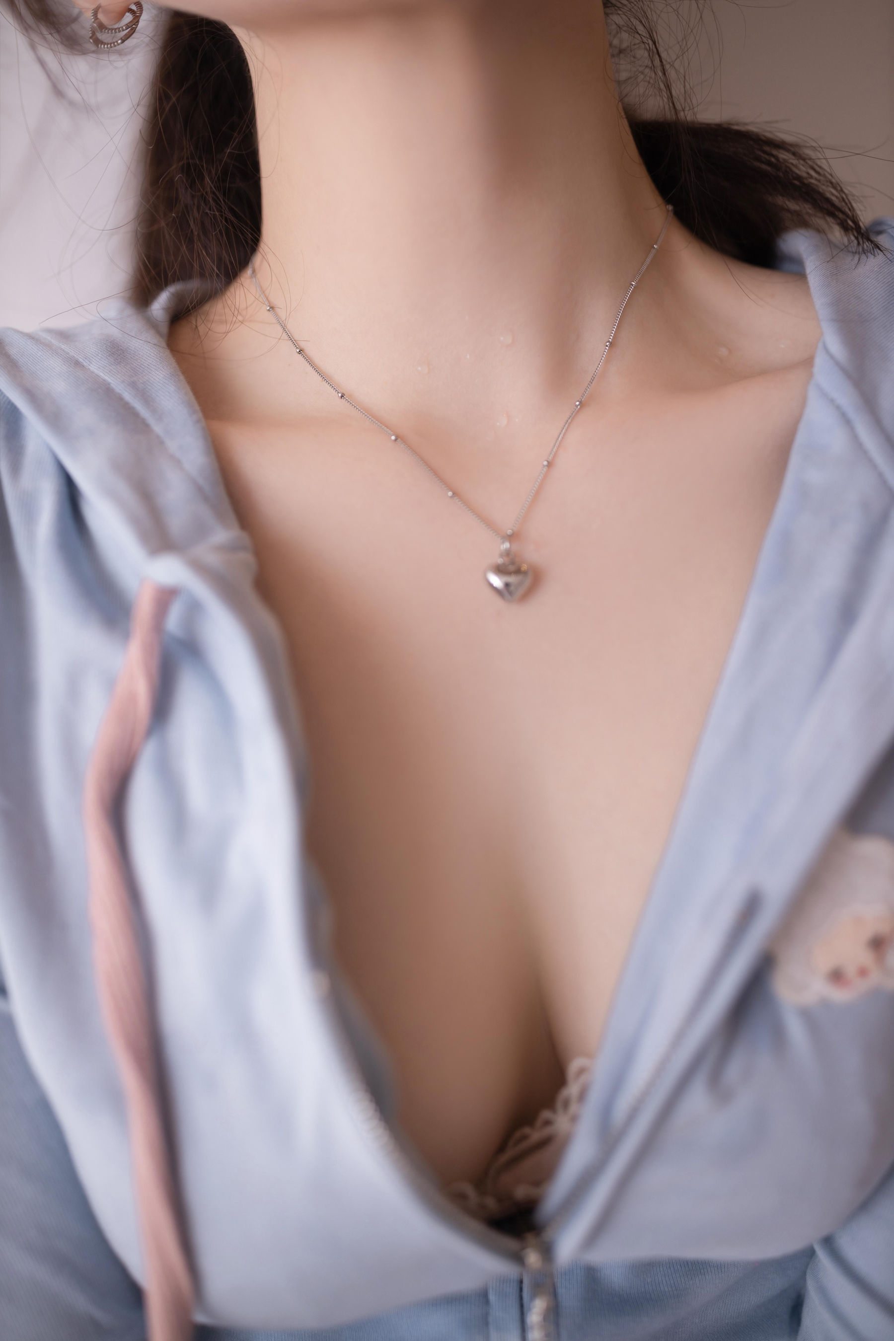 鱼子酱 等下班的人写真  第29张
