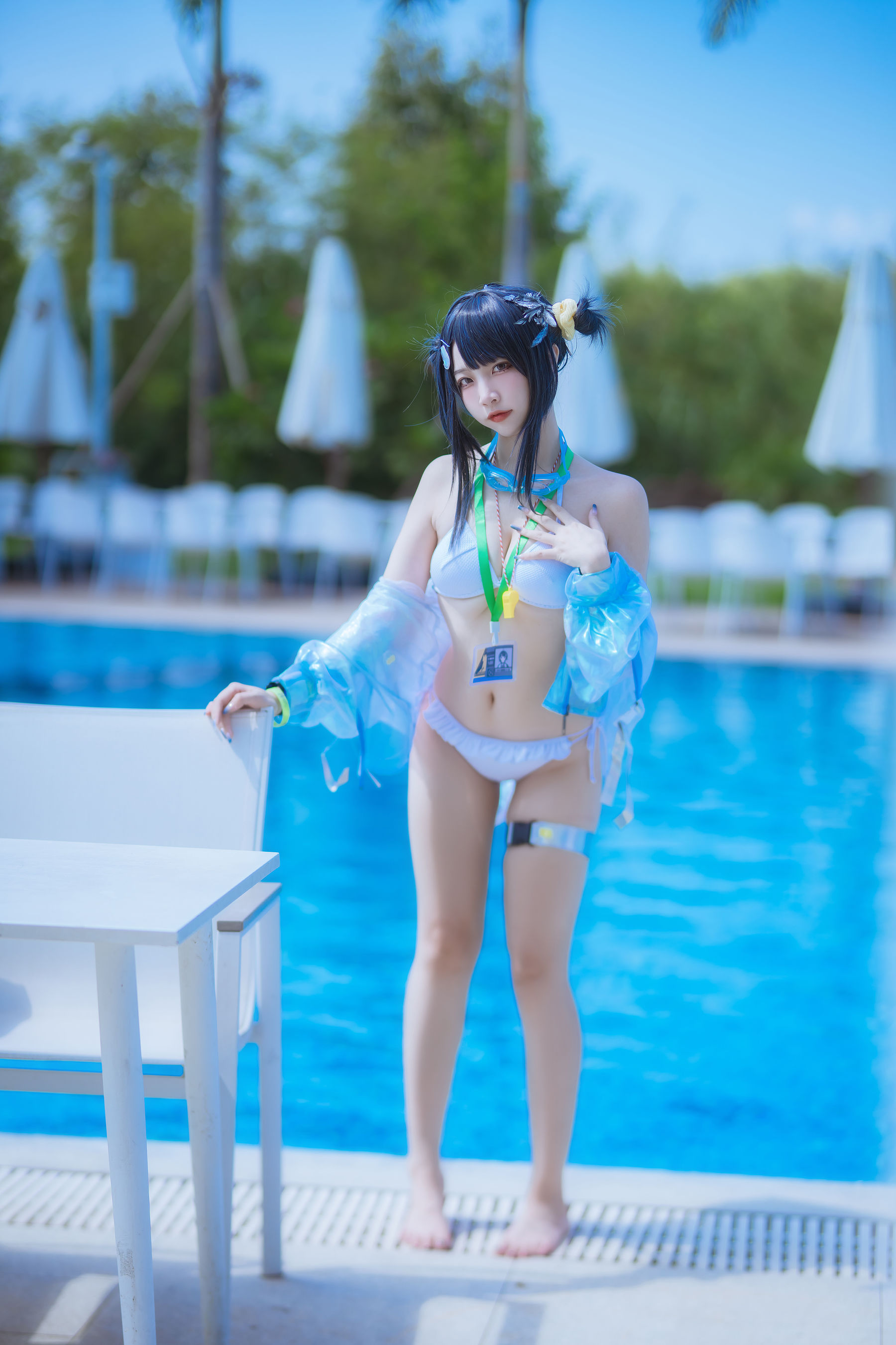 人气Coser 二佐Nisa - 泰拉夏日纪事 方舟羽毛笔泳装  第4张