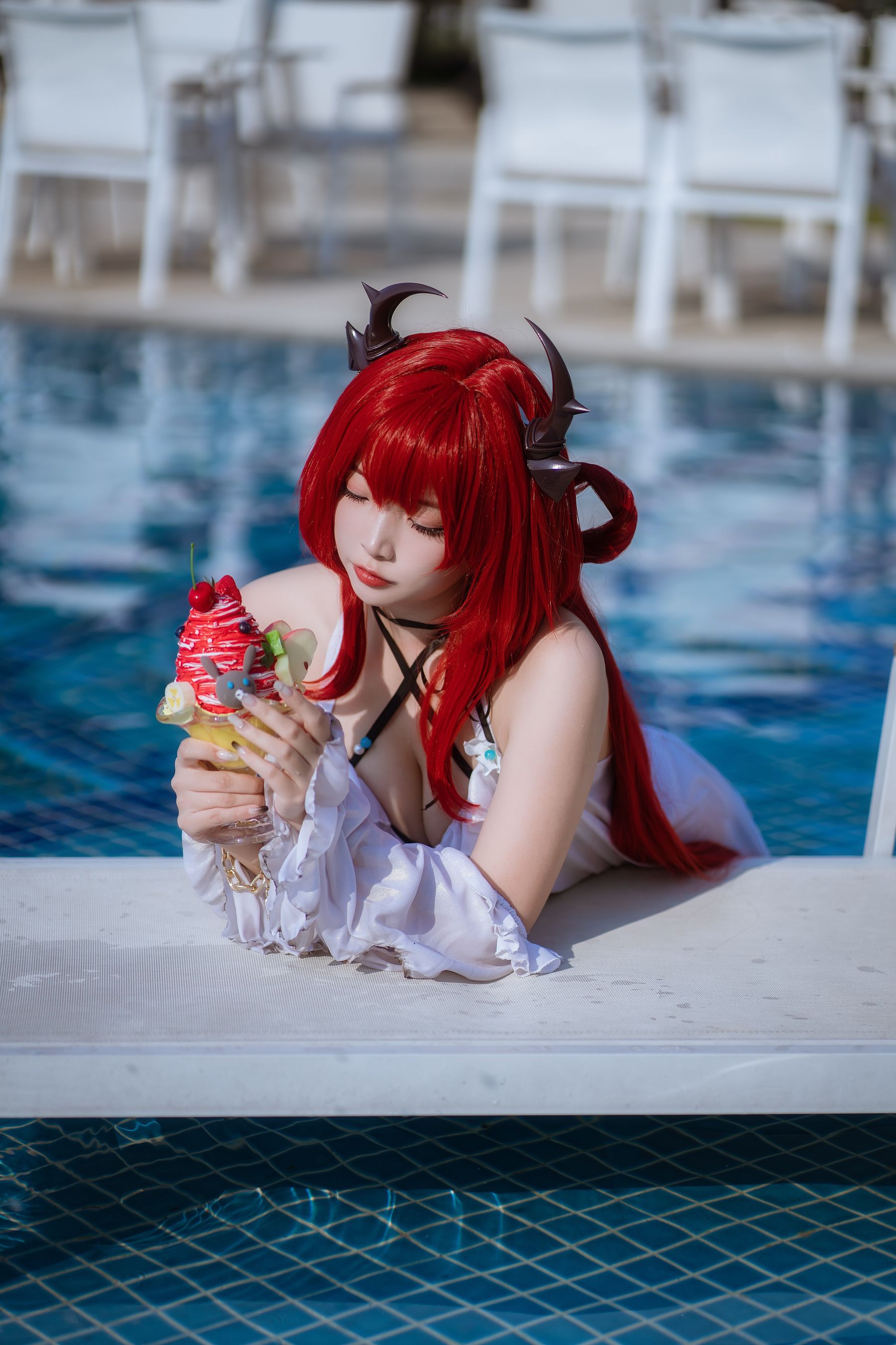 人气Coser 二佐Nisa - 泰拉夏日纪事 史尔特尔泳装  第36张