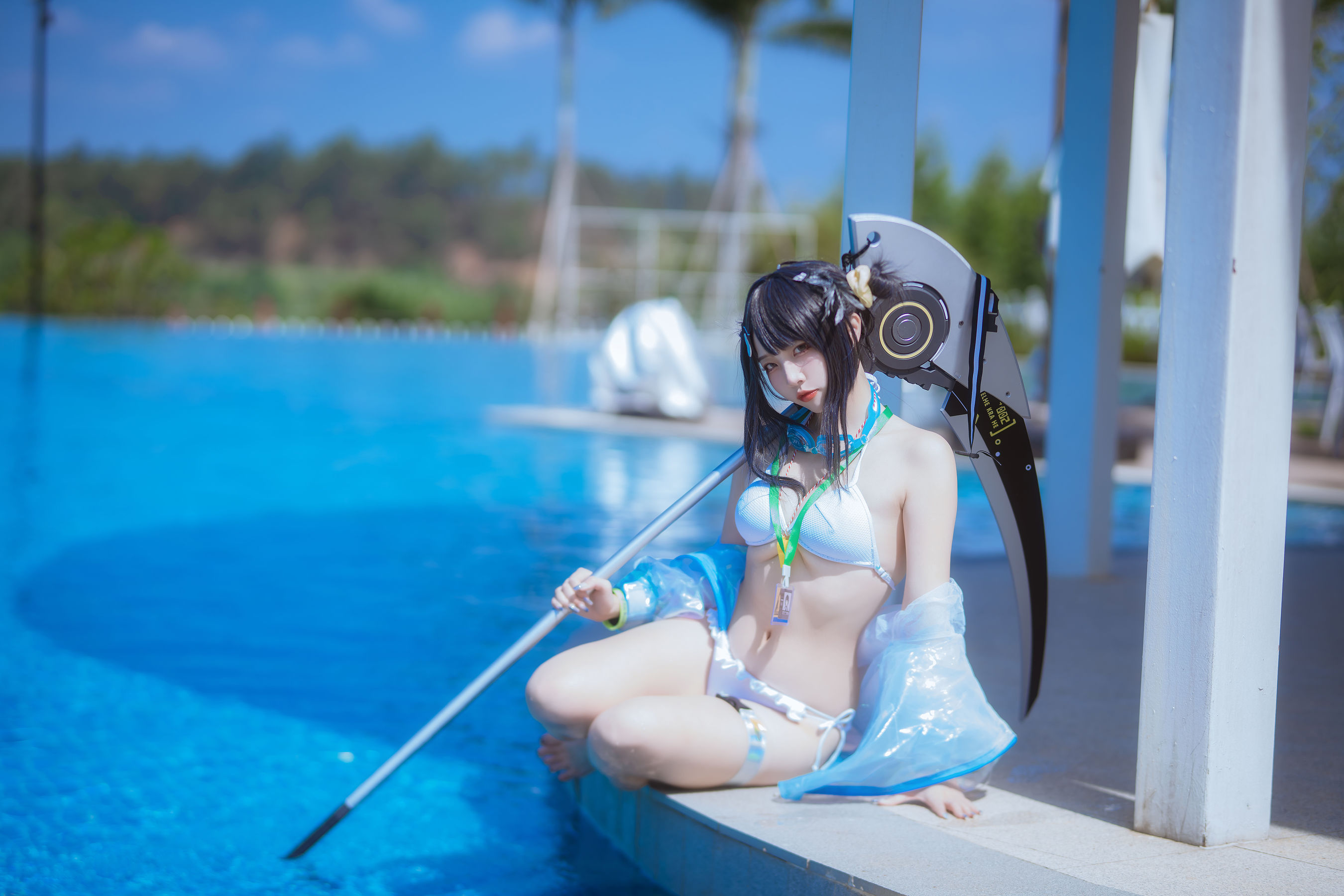 人气Coser 二佐Nisa - 泰拉夏日纪事 方舟羽毛笔泳装  第16张