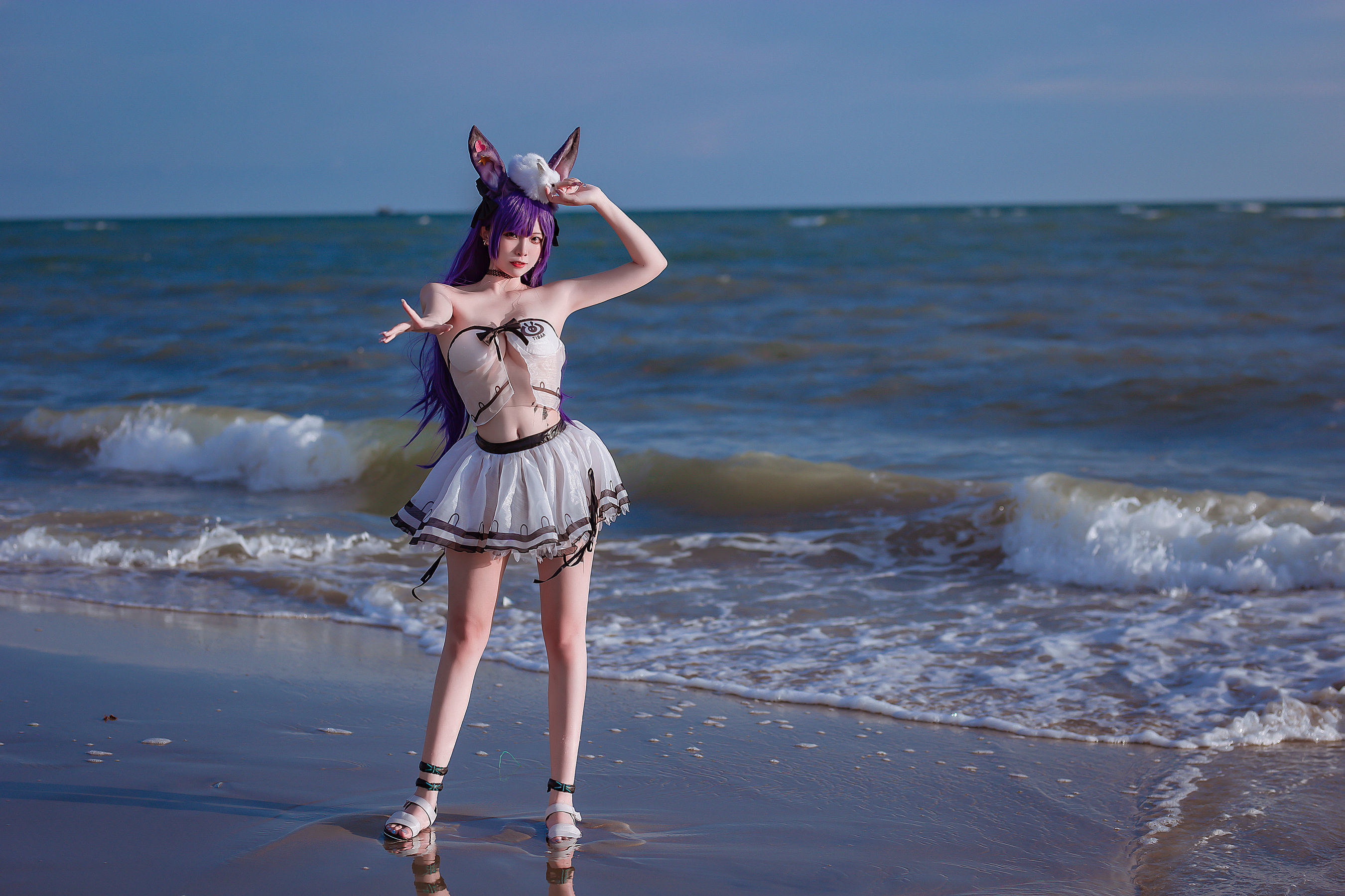 人气Coser 二佐Nisa - 泰拉夏日纪事 方舟暗索泳装  第10张