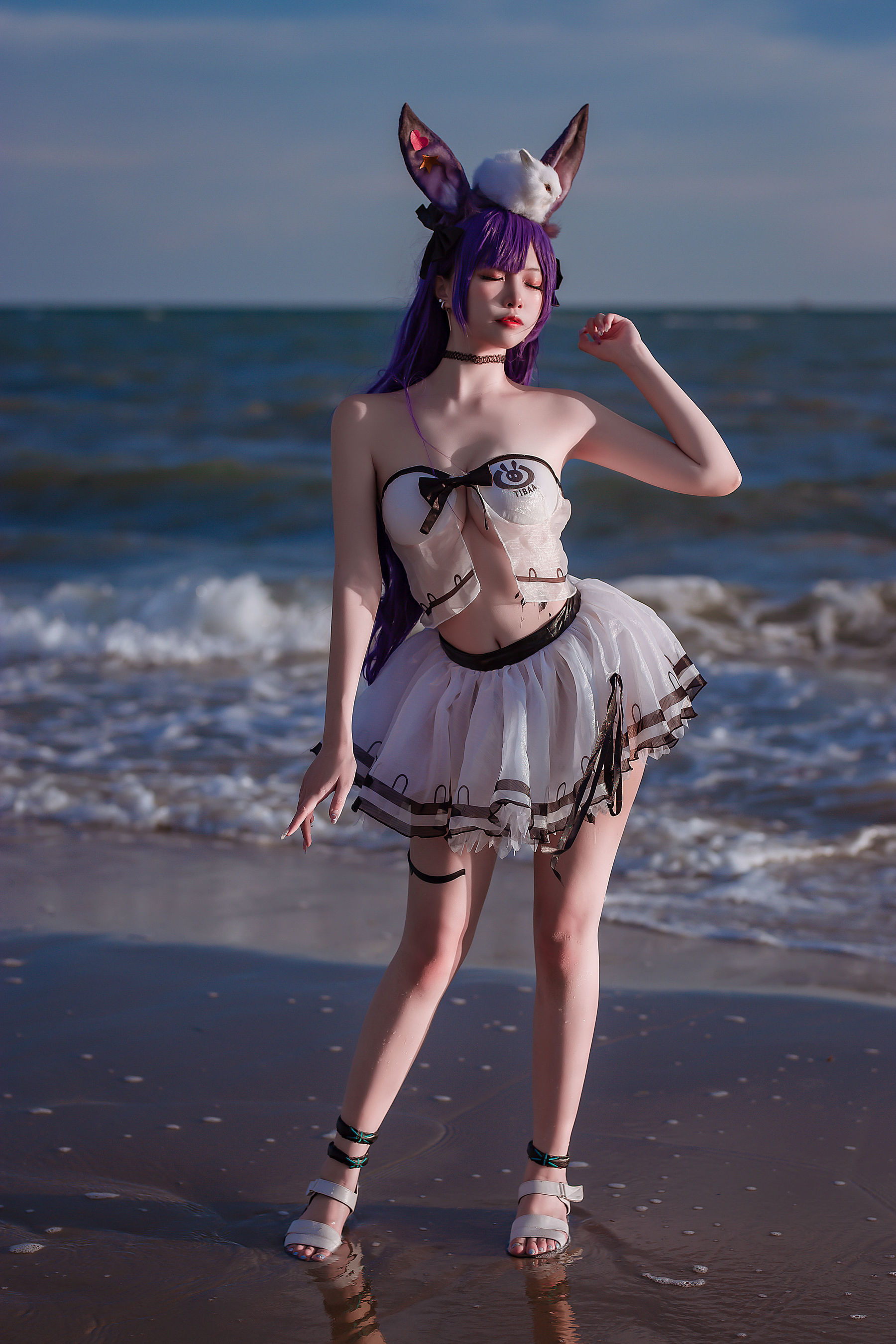 人气Coser 二佐Nisa - 泰拉夏日纪事 方舟暗索泳装  第23张