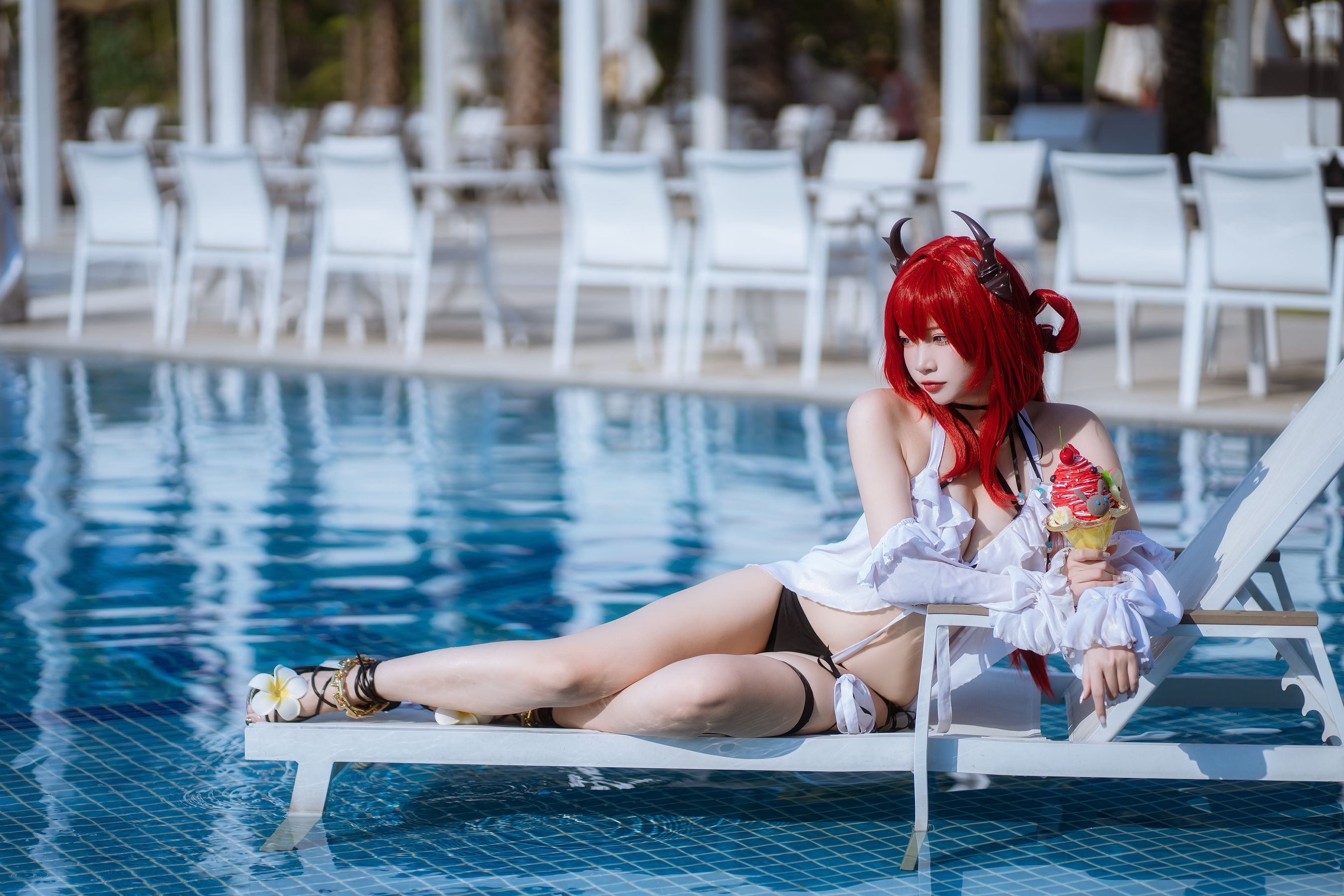 人气Coser 二佐Nisa - 泰拉夏日纪事 史尔特尔泳装  第12张