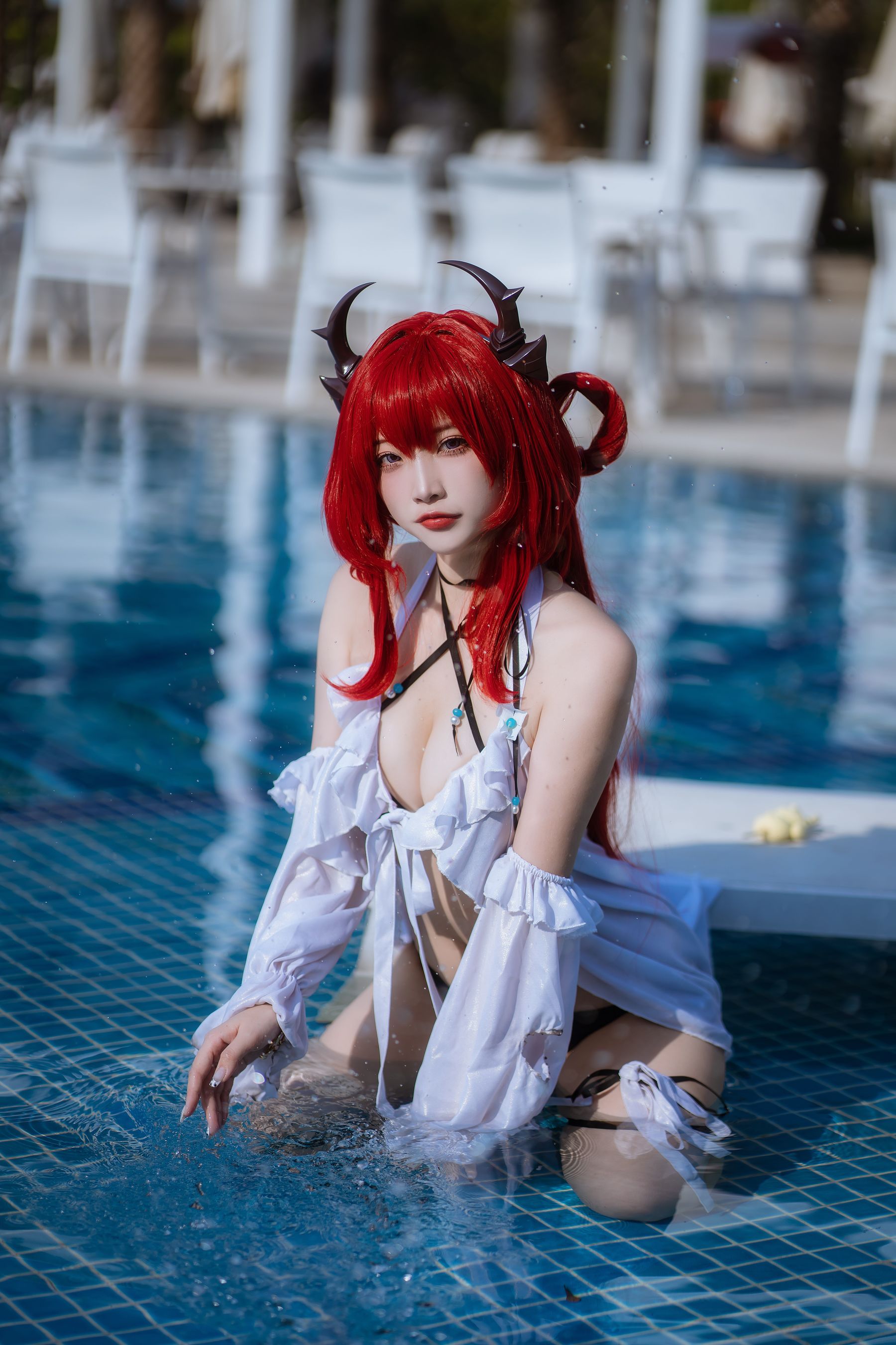 人气Coser 二佐Nisa - 泰拉夏日纪事 史尔特尔泳装  第25张
