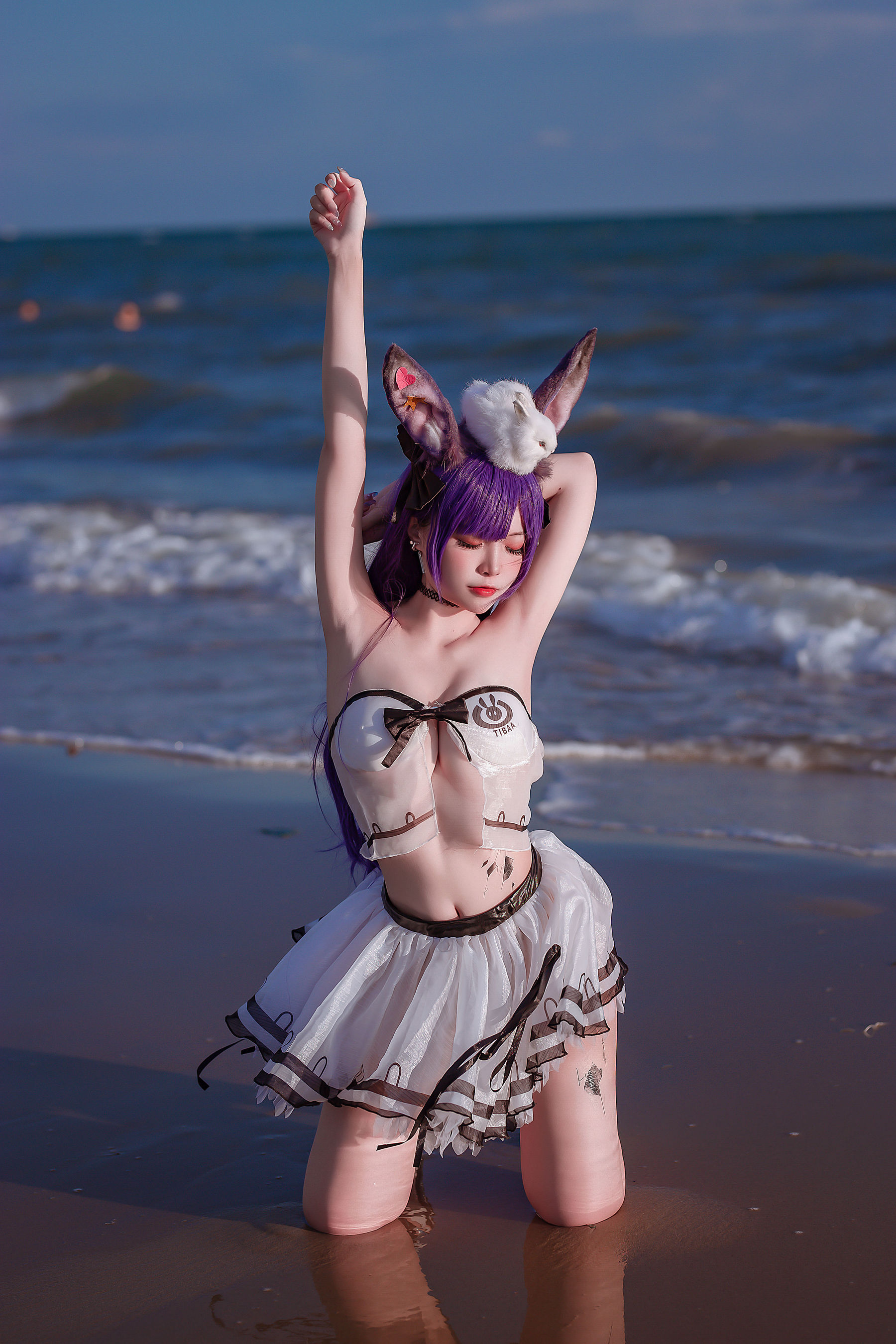 人气Coser 二佐Nisa - 泰拉夏日纪事 方舟暗索泳装  第19张