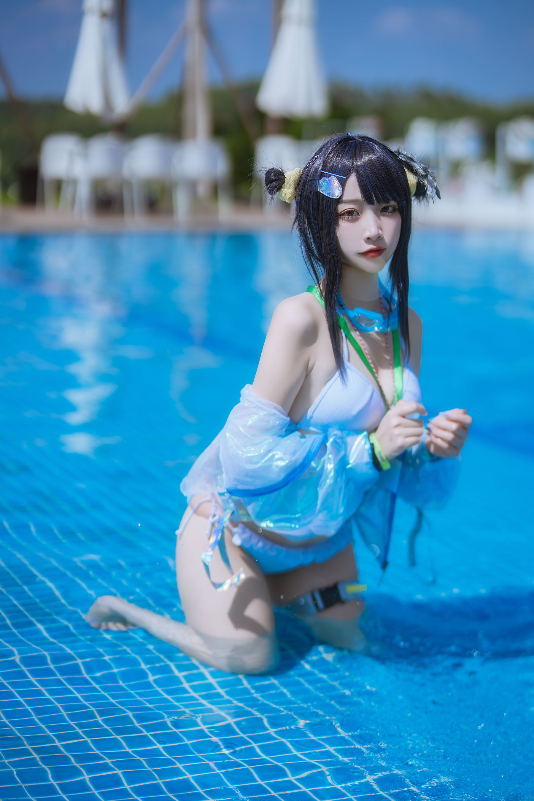 人气Coser 二佐Nisa - 泰拉夏日纪事 方舟羽毛笔泳装  第25张