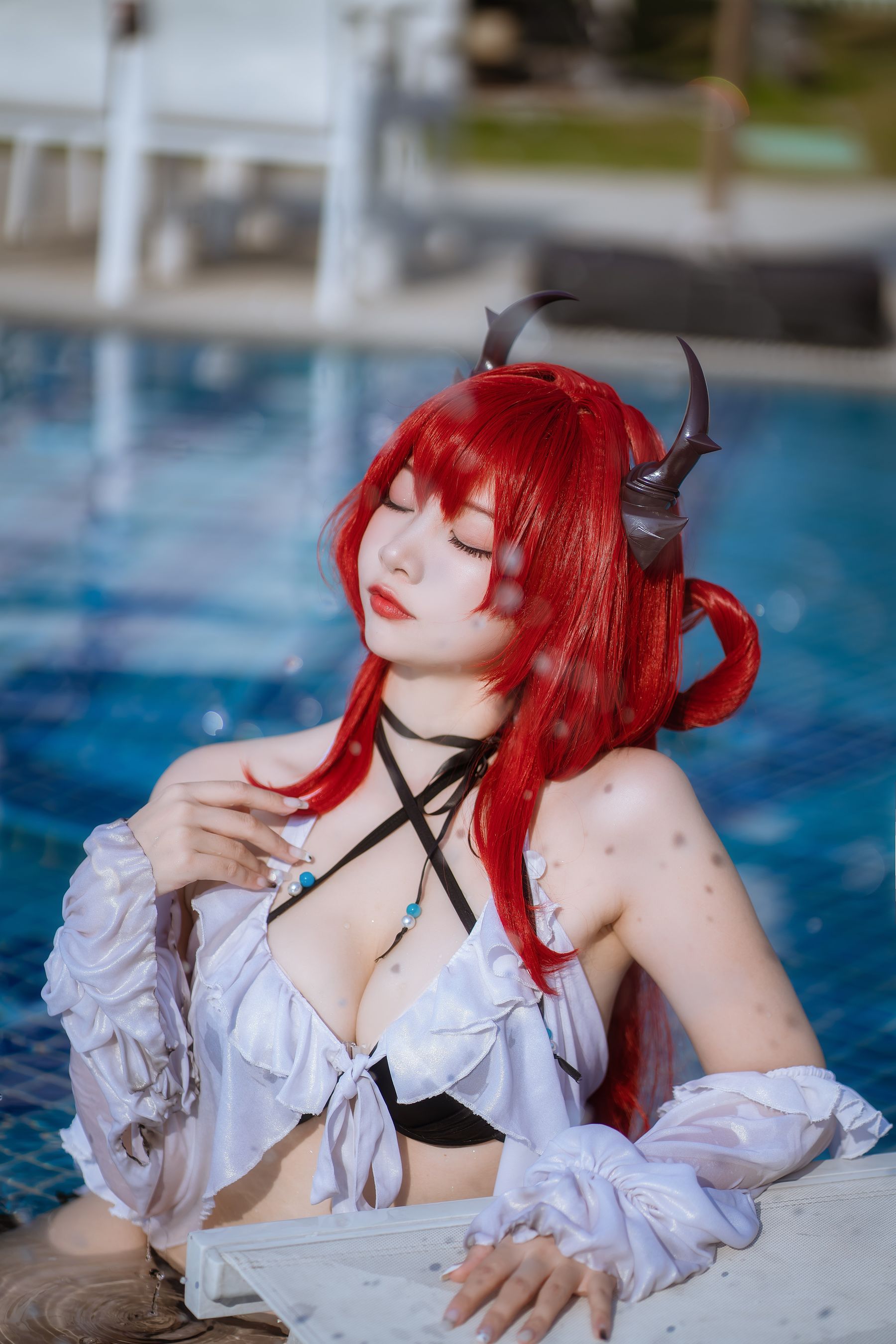 人气Coser 二佐Nisa - 泰拉夏日纪事 史尔特尔泳装  第42张