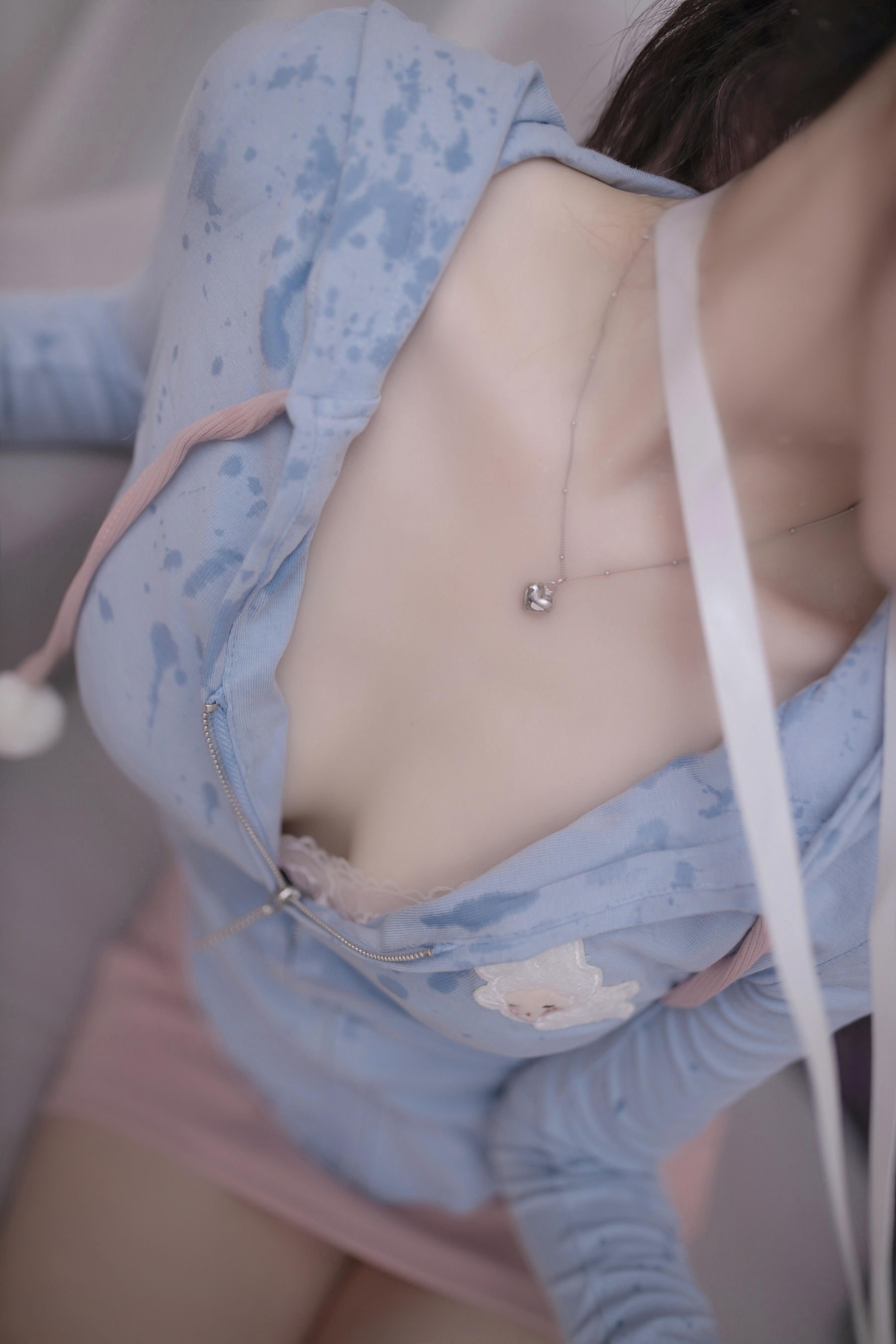 鱼子酱 等下班的人写真  第13张
