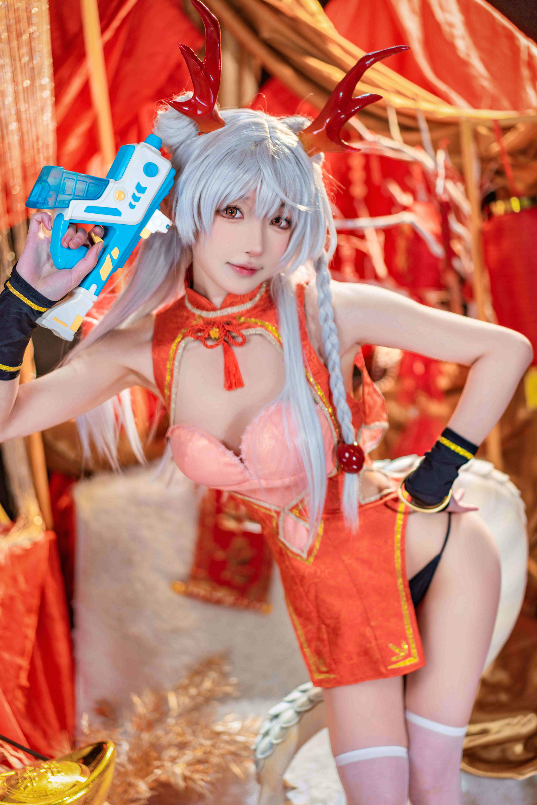 动漫博主阿包也是兔娘 - 龙妹  第1张