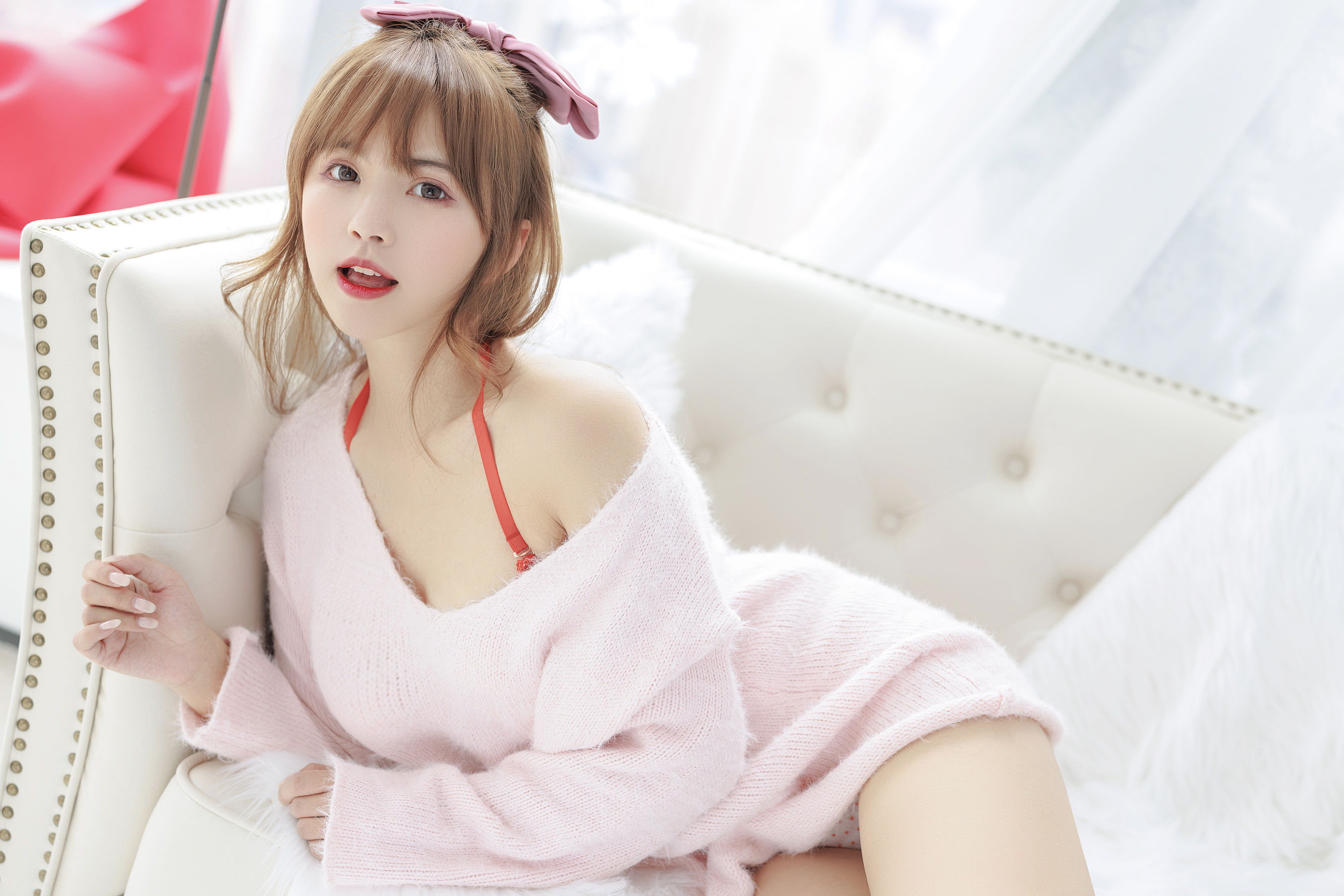 张思允 - 粉色毛衣  第63张