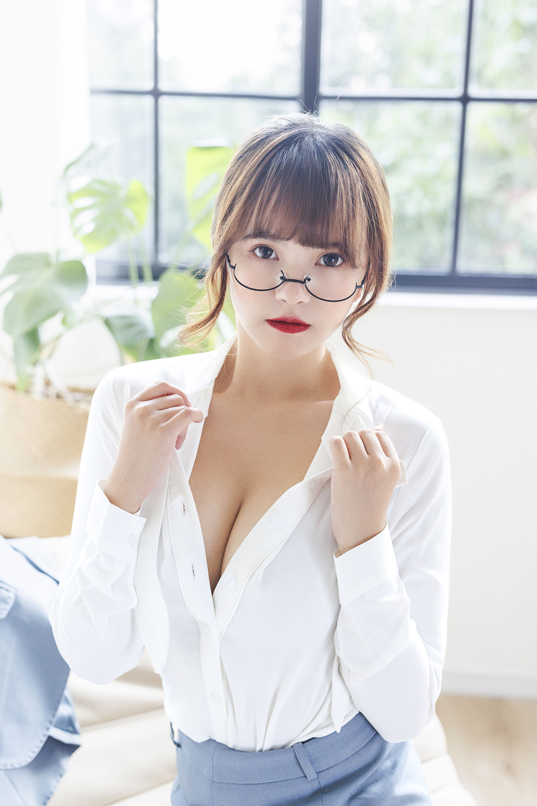 张思允 - OL的秘密  第25张