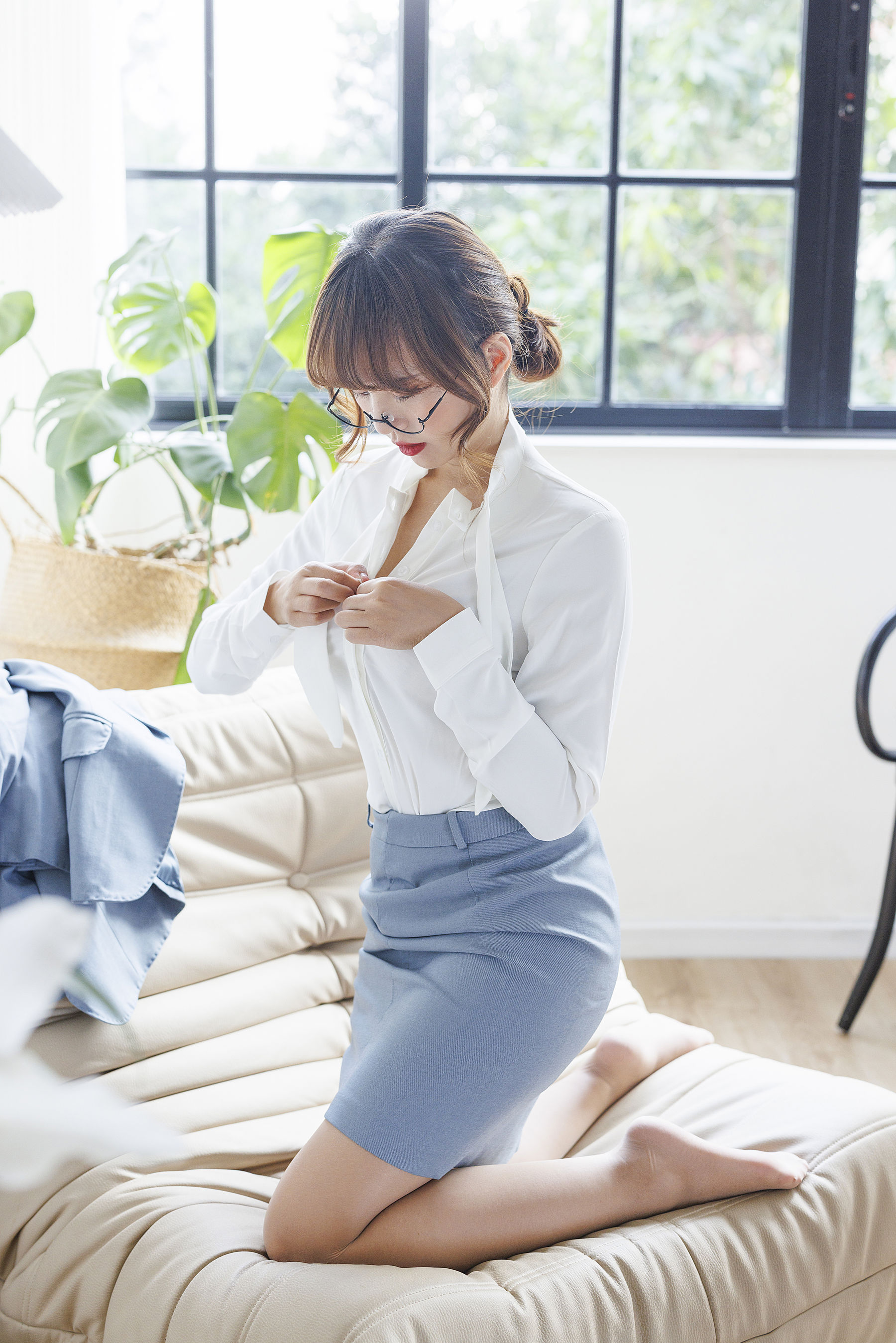 张思允 - OL的秘密  第24张