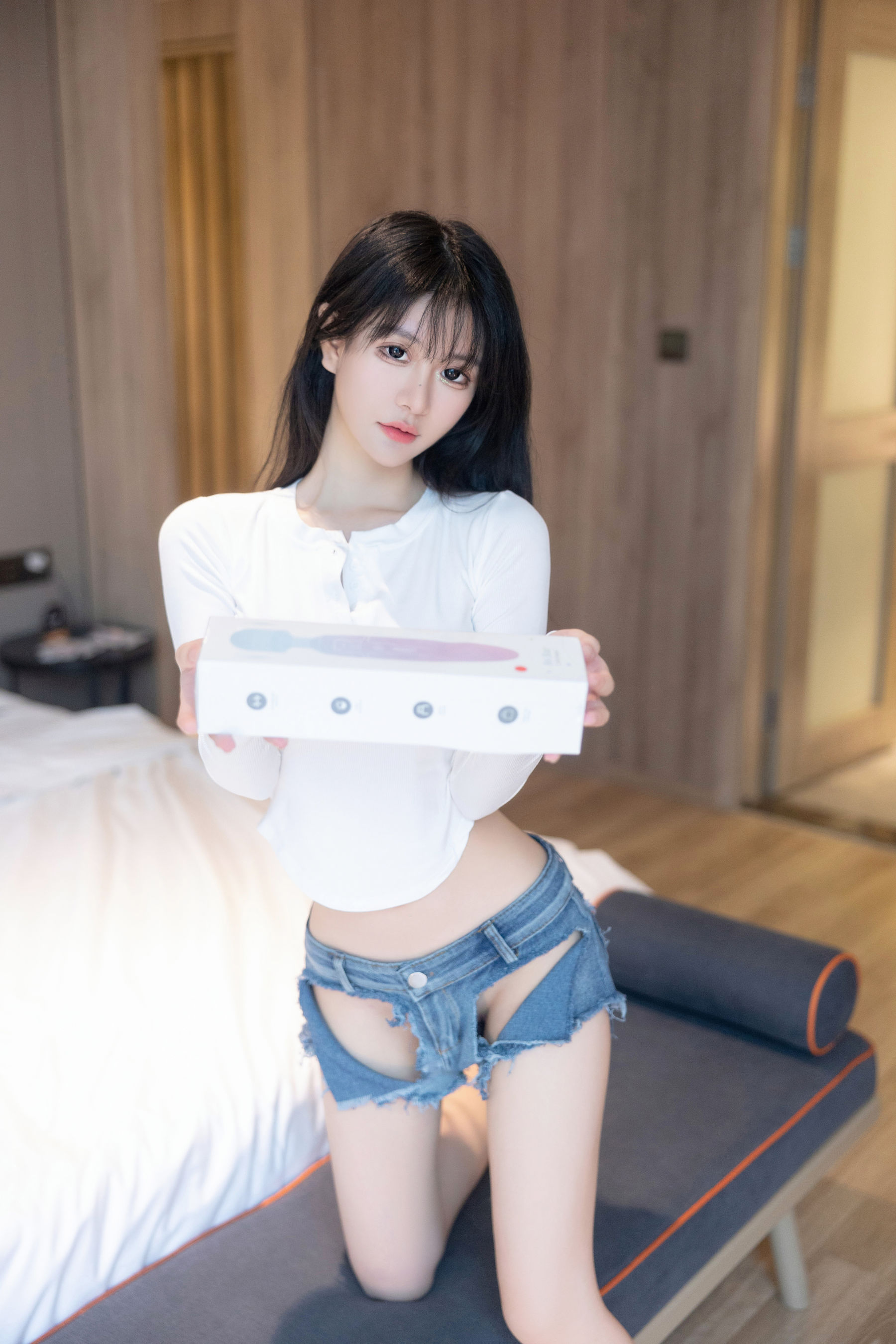 谢小蒽 破牛仔裤写真  第62张