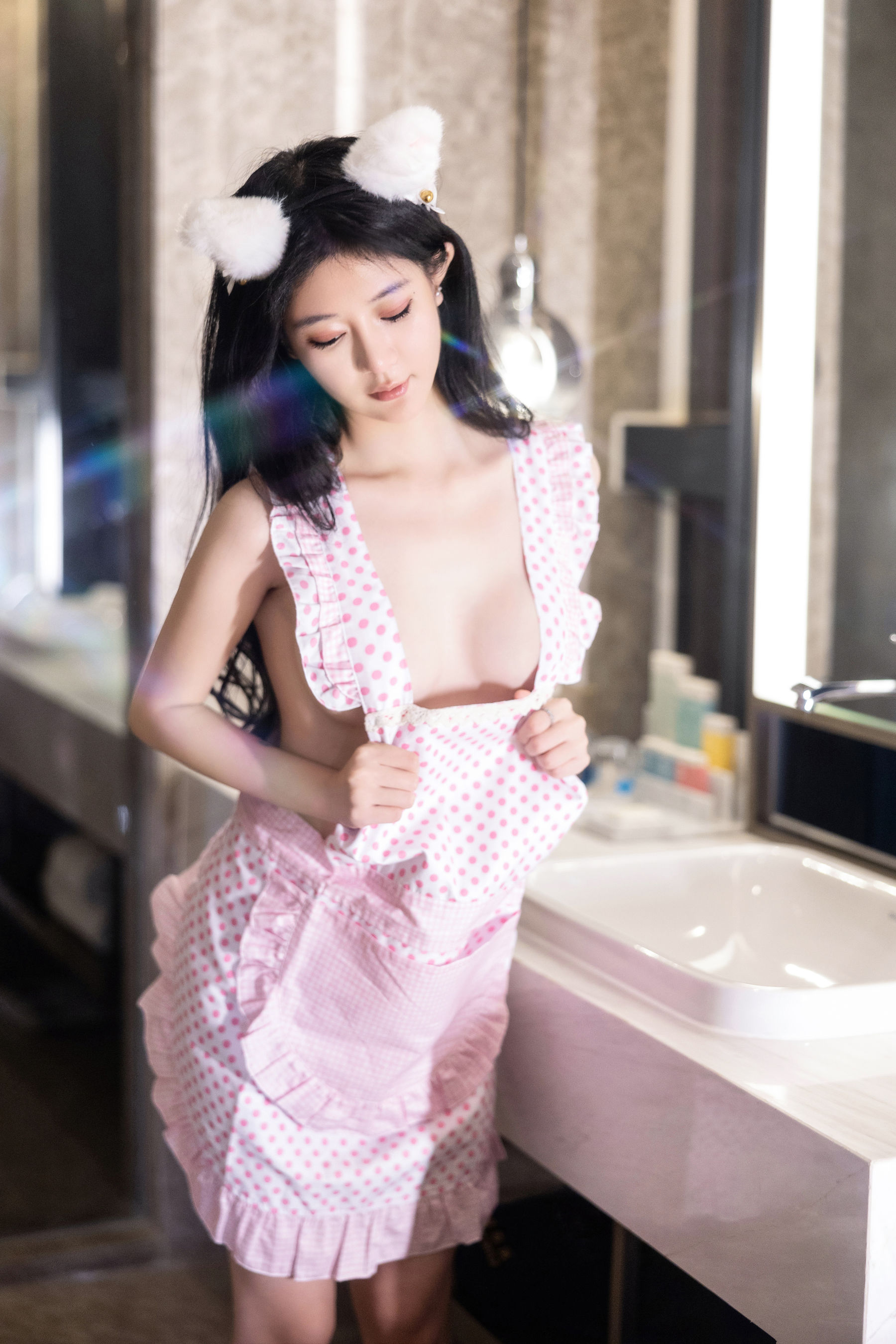 谢小蒽 粉红色的水写真  第15张