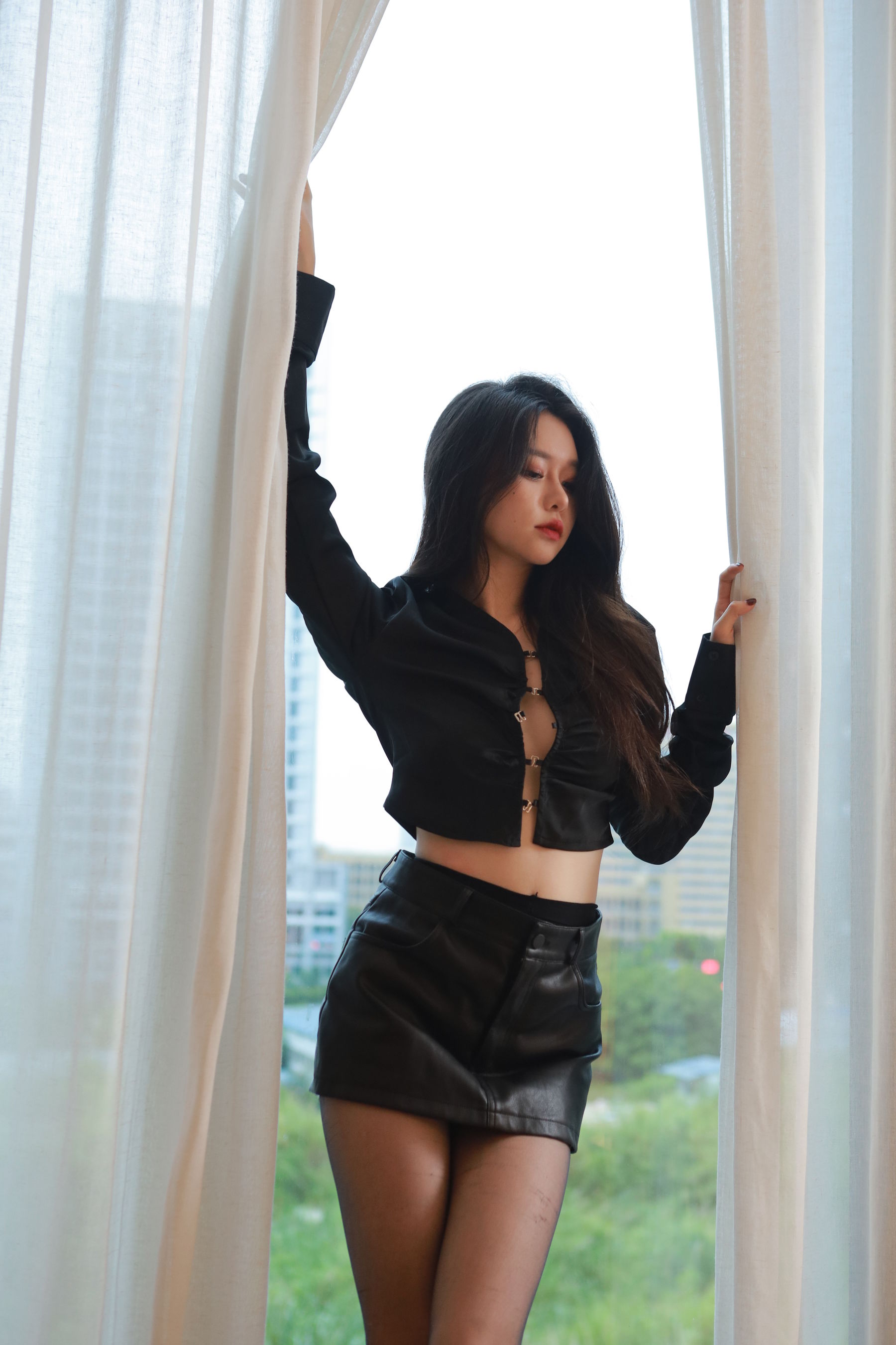 Sia不吃鱼 - OL黑丝秘书  第6张