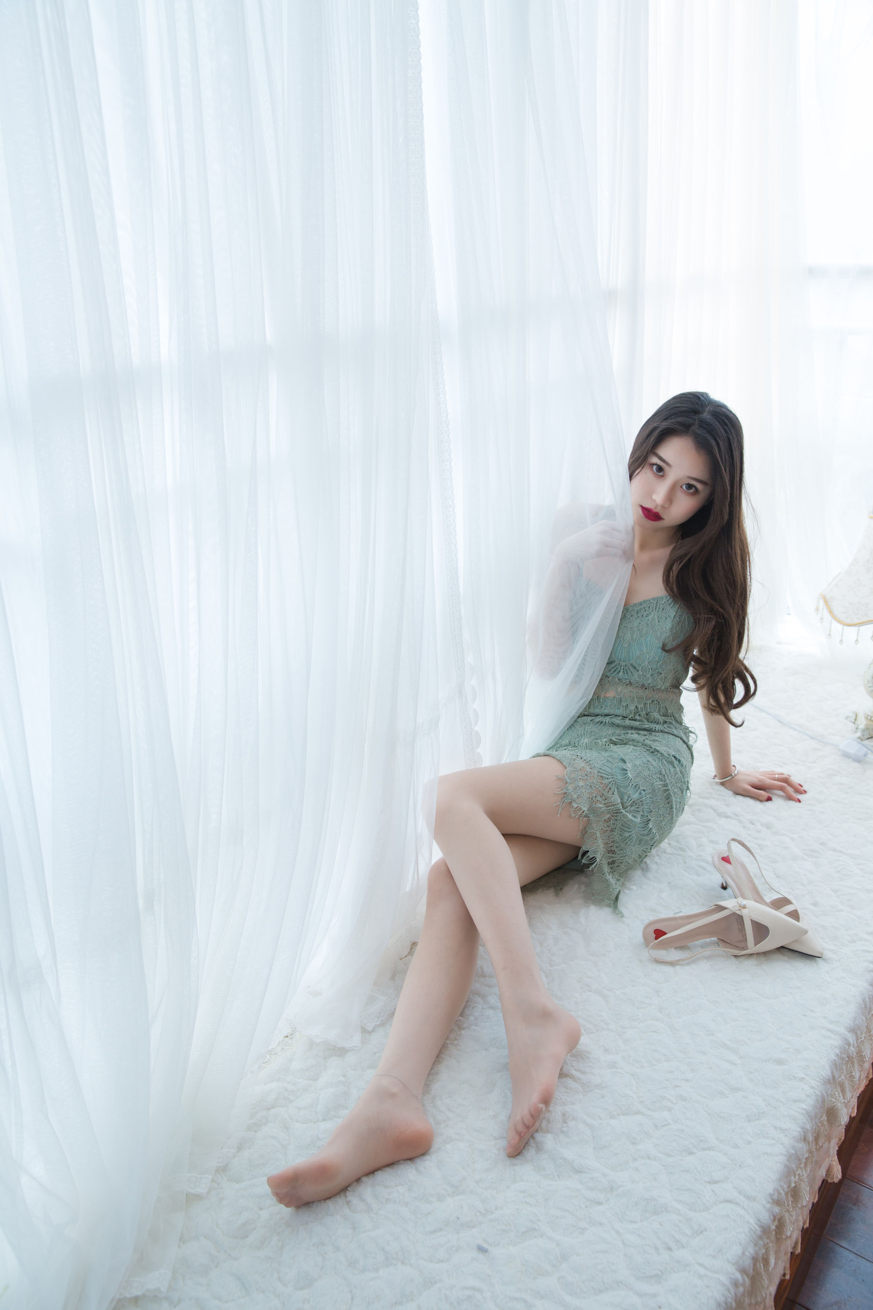 Sia不吃鱼 - 绿色吊带  第121张