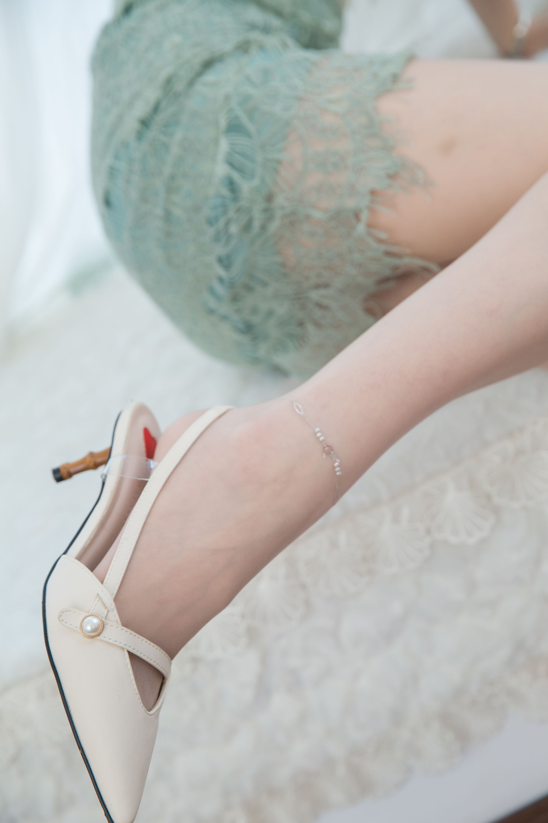 Sia不吃鱼 - 绿色吊带  第74张