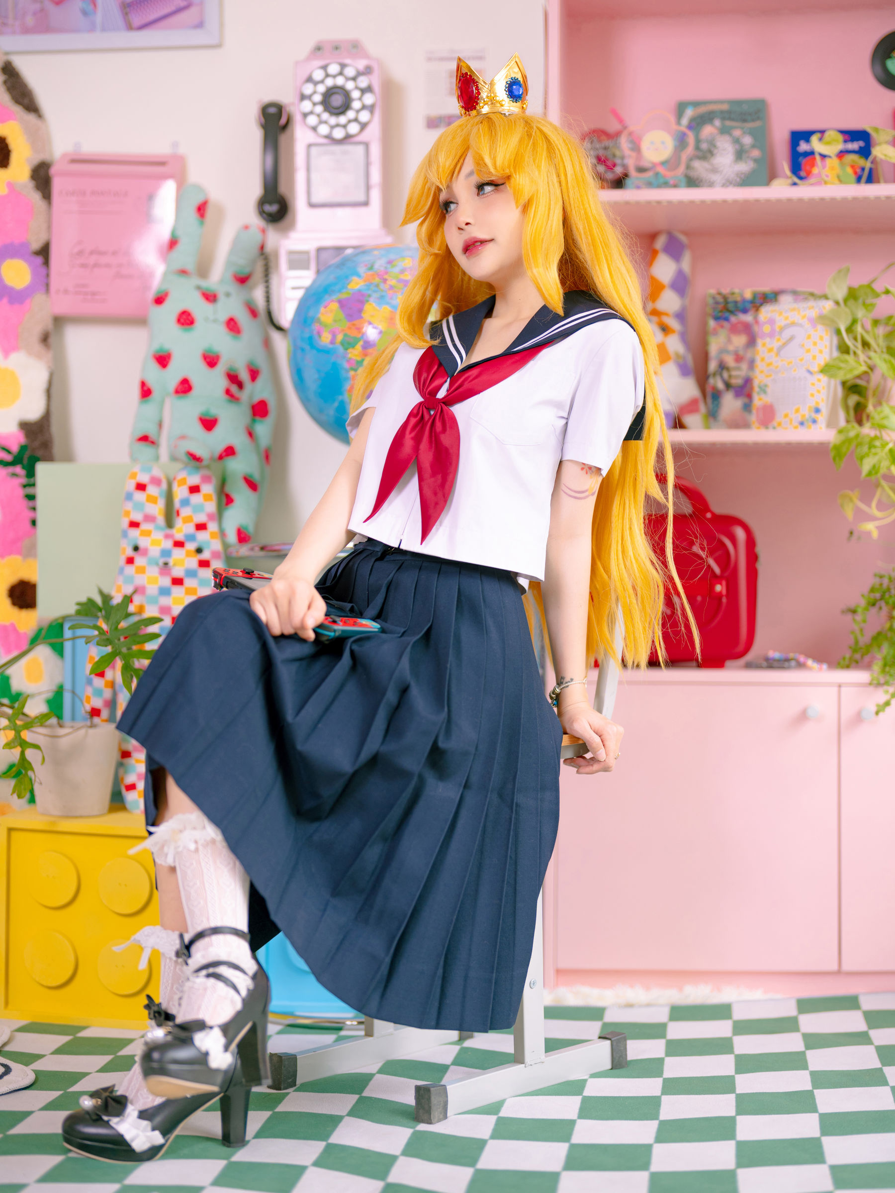 JOYCE - Peach School Girl  第2张
