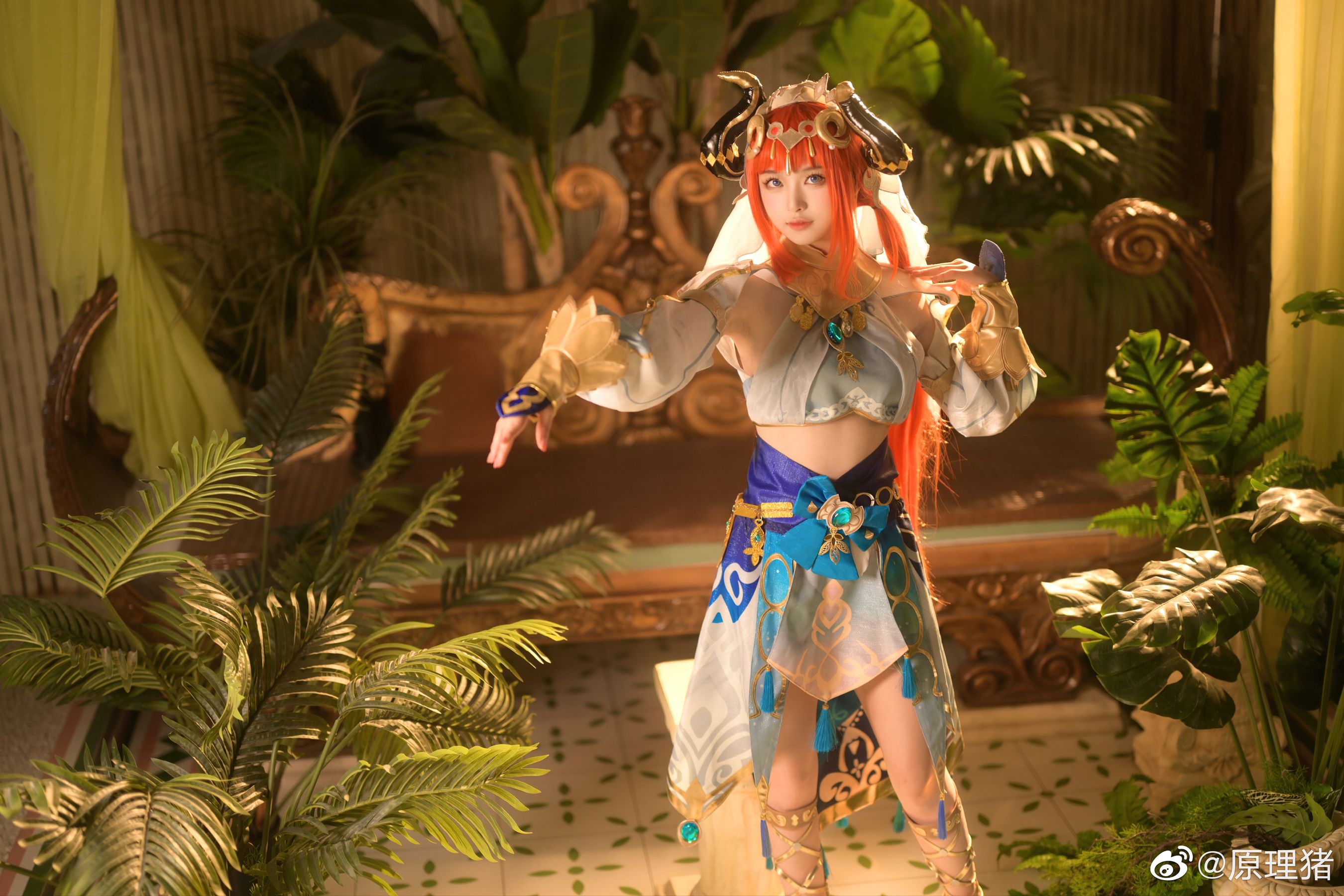 白莉爱吃巧克力 - 原理猪 原神-妮露  第1张