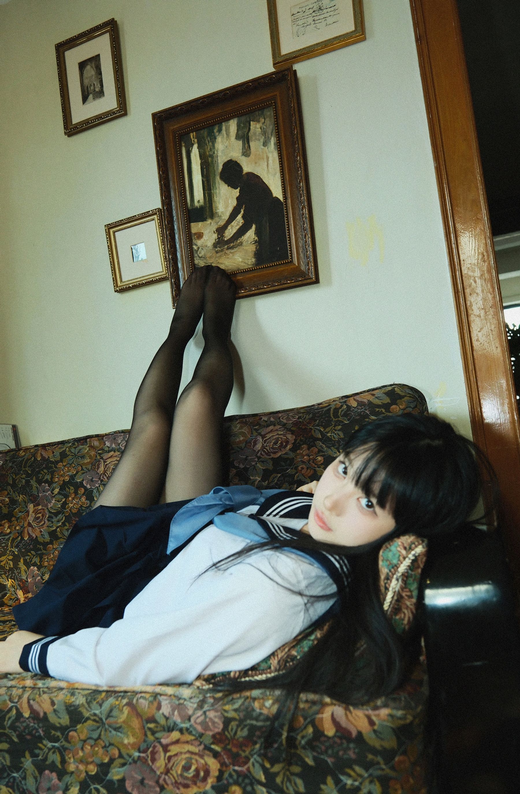 白莉爱吃巧克力 - 原理猪 闺房JK  第9张