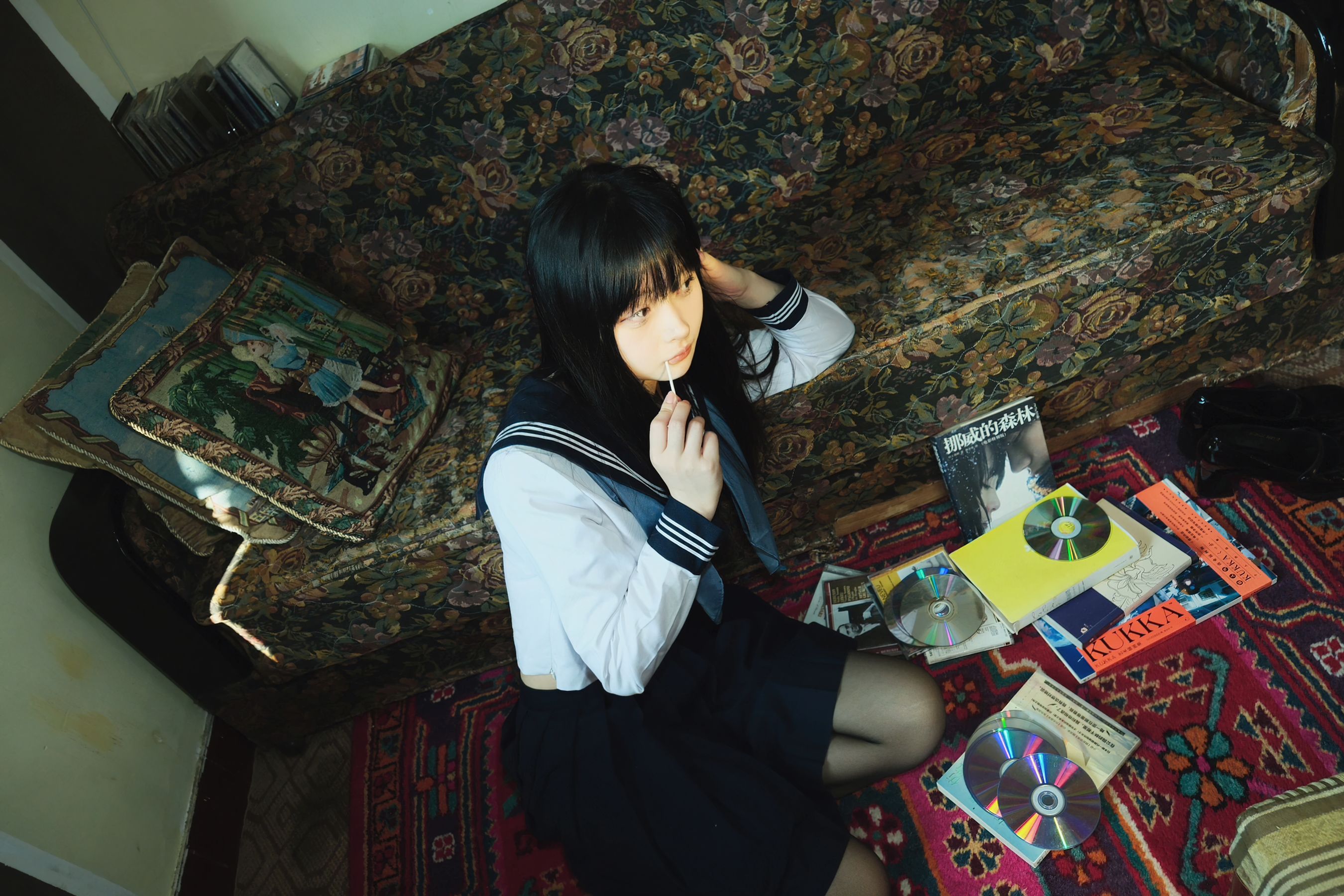 白莉爱吃巧克力 - 原理猪 闺房JK  第17张