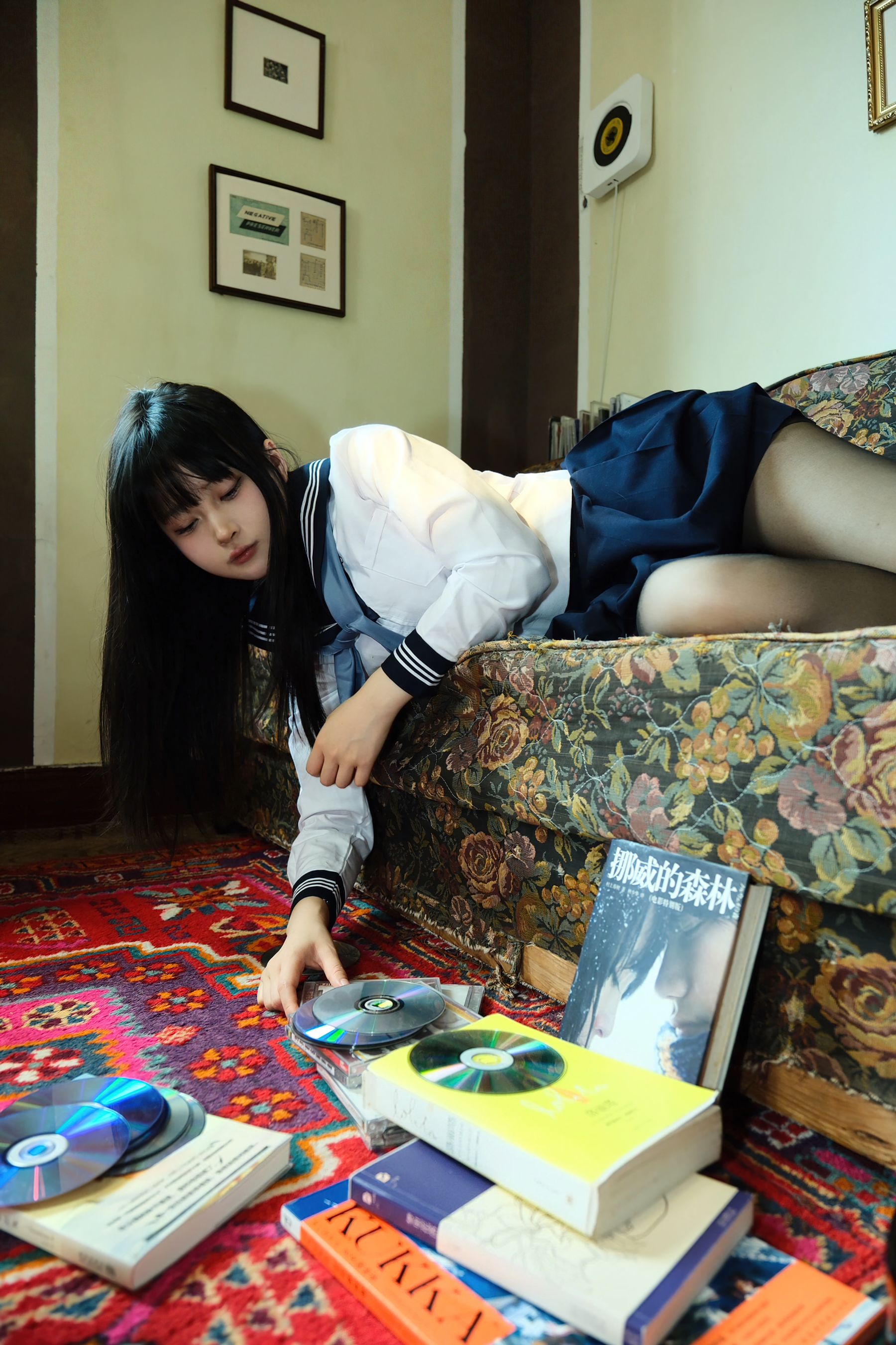 白莉爱吃巧克力 - 原理猪 闺房JK  第13张