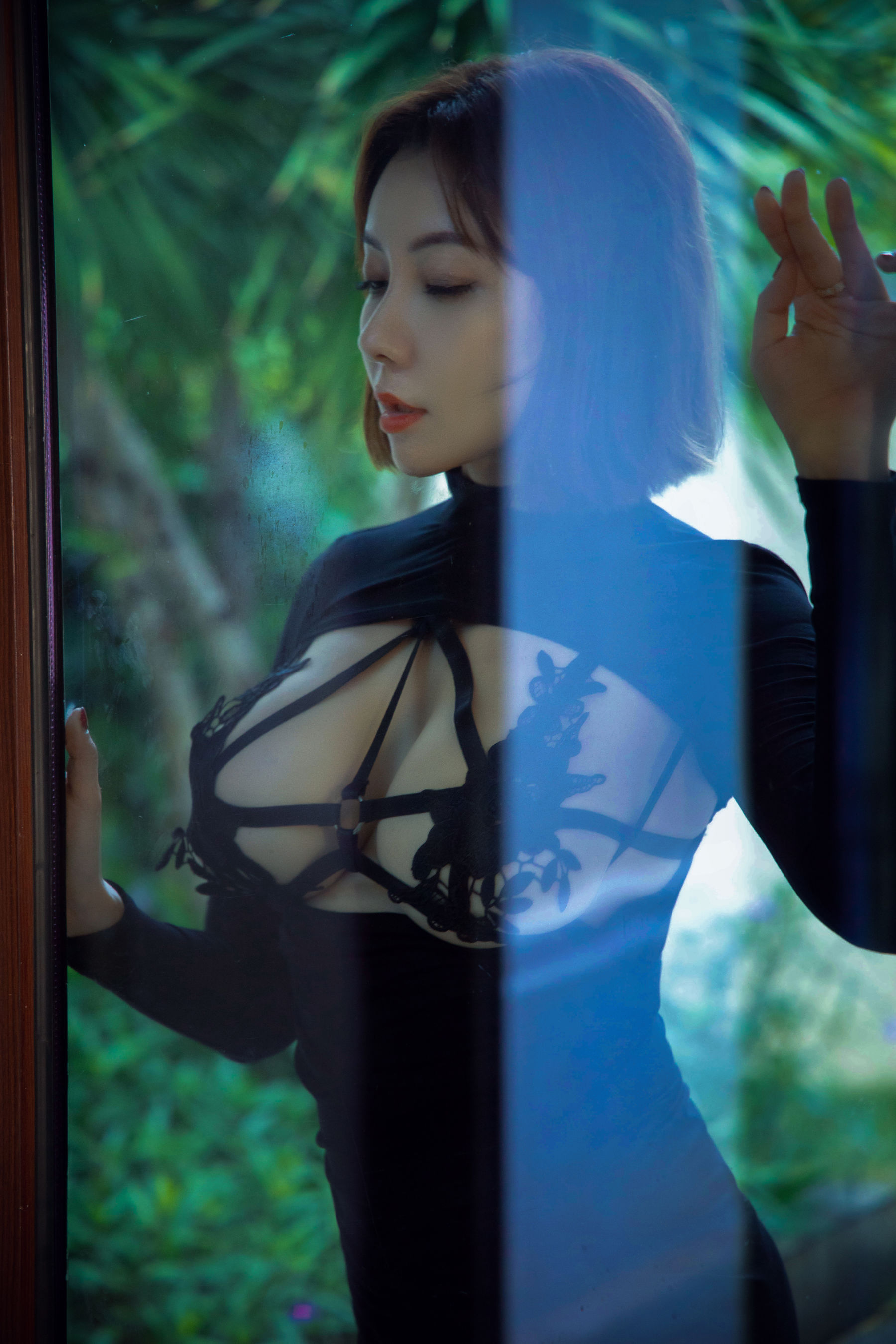 果儿Victoria - 红色吊带袜  第30张