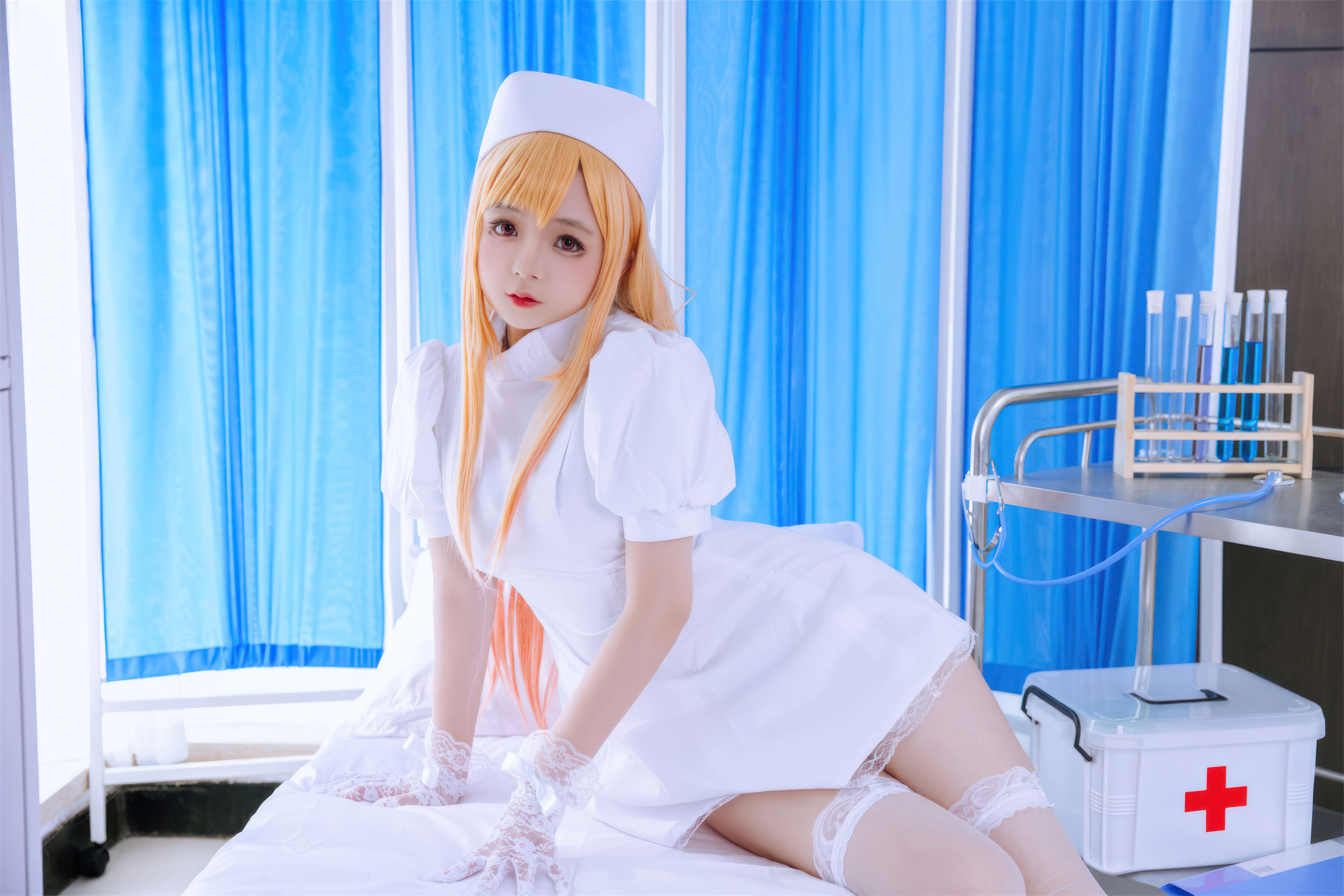 Cosplay 日奈娇 - 喜多川海梦 护士  第2张