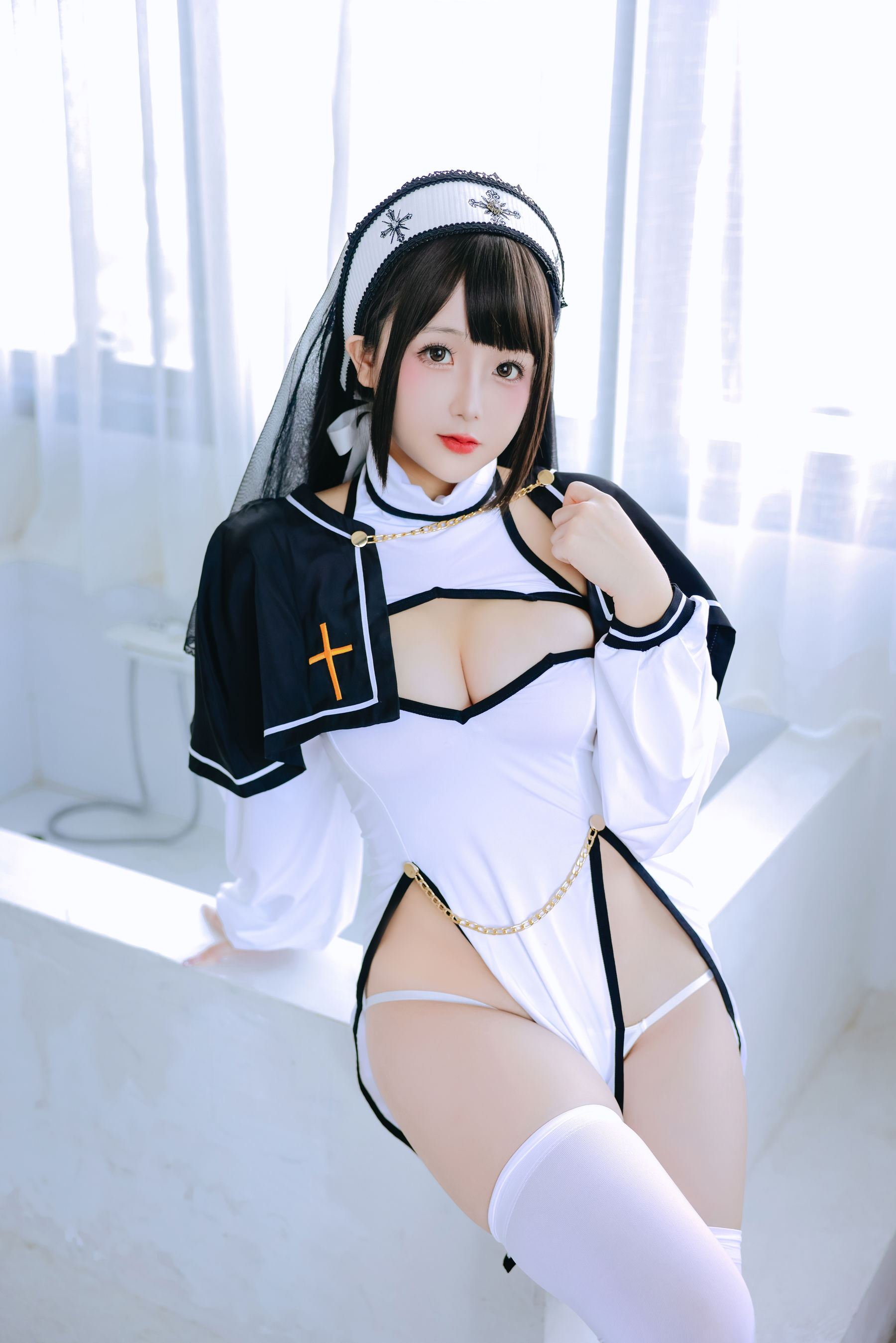 Cosplay 日奈娇 - 圣洁修女  第3张