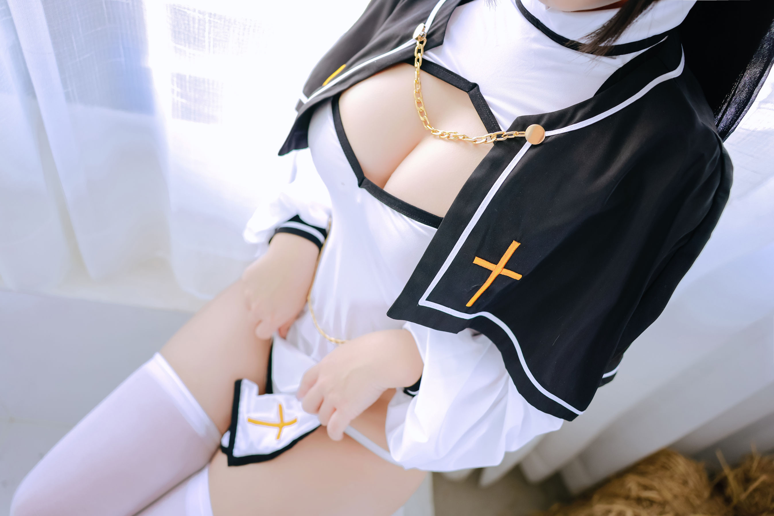Cosplay 日奈娇 - 圣洁修女  第26张