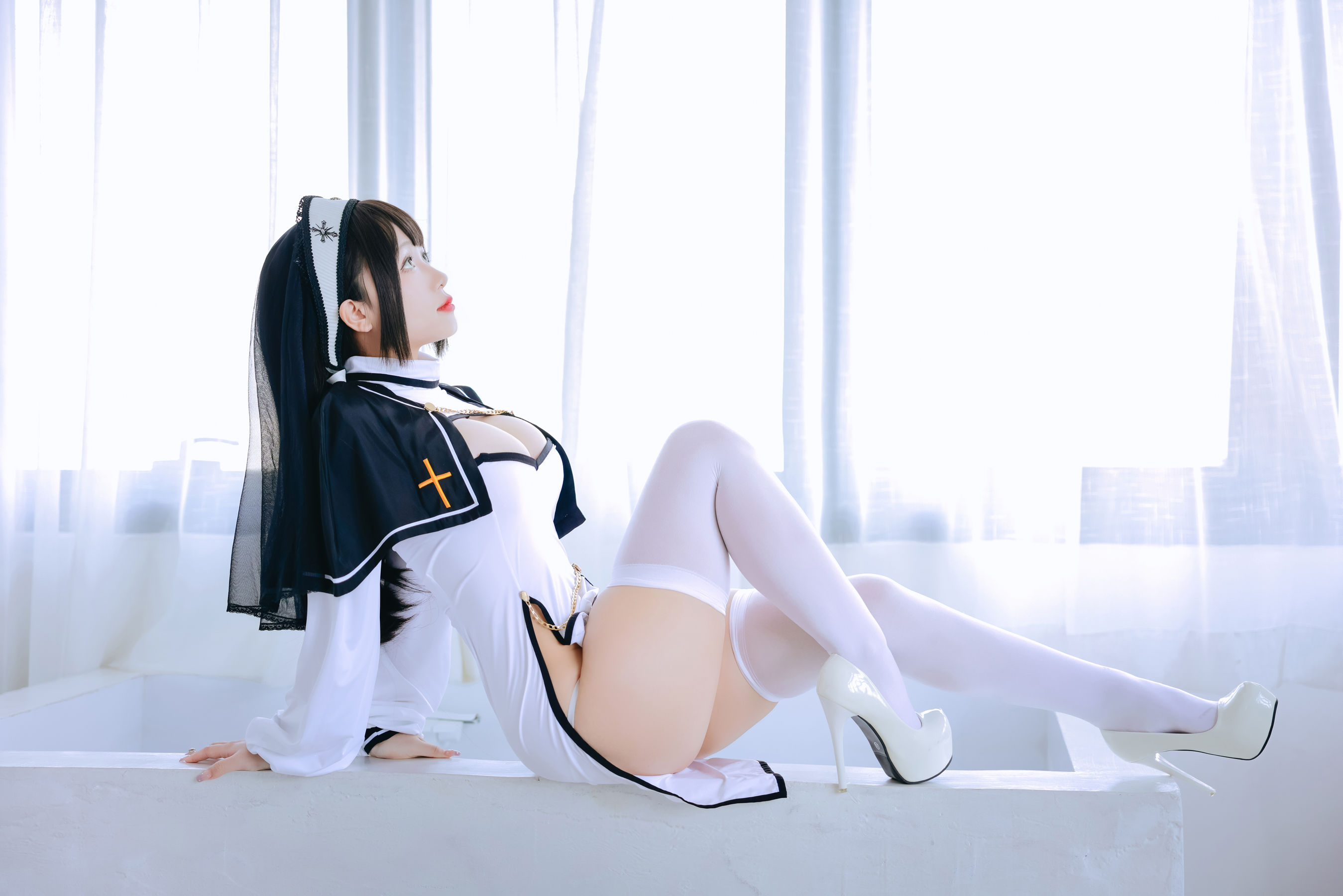Cosplay 日奈娇 - 圣洁修女  第3张