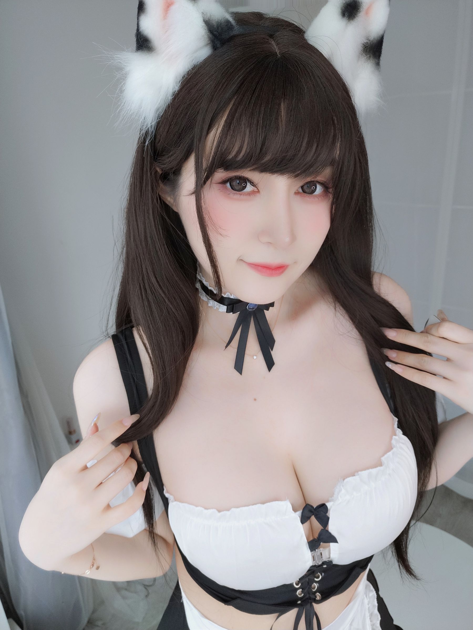 Coser小姐姐 白银 [fantia] 2023年04月 红色上衣  第13张