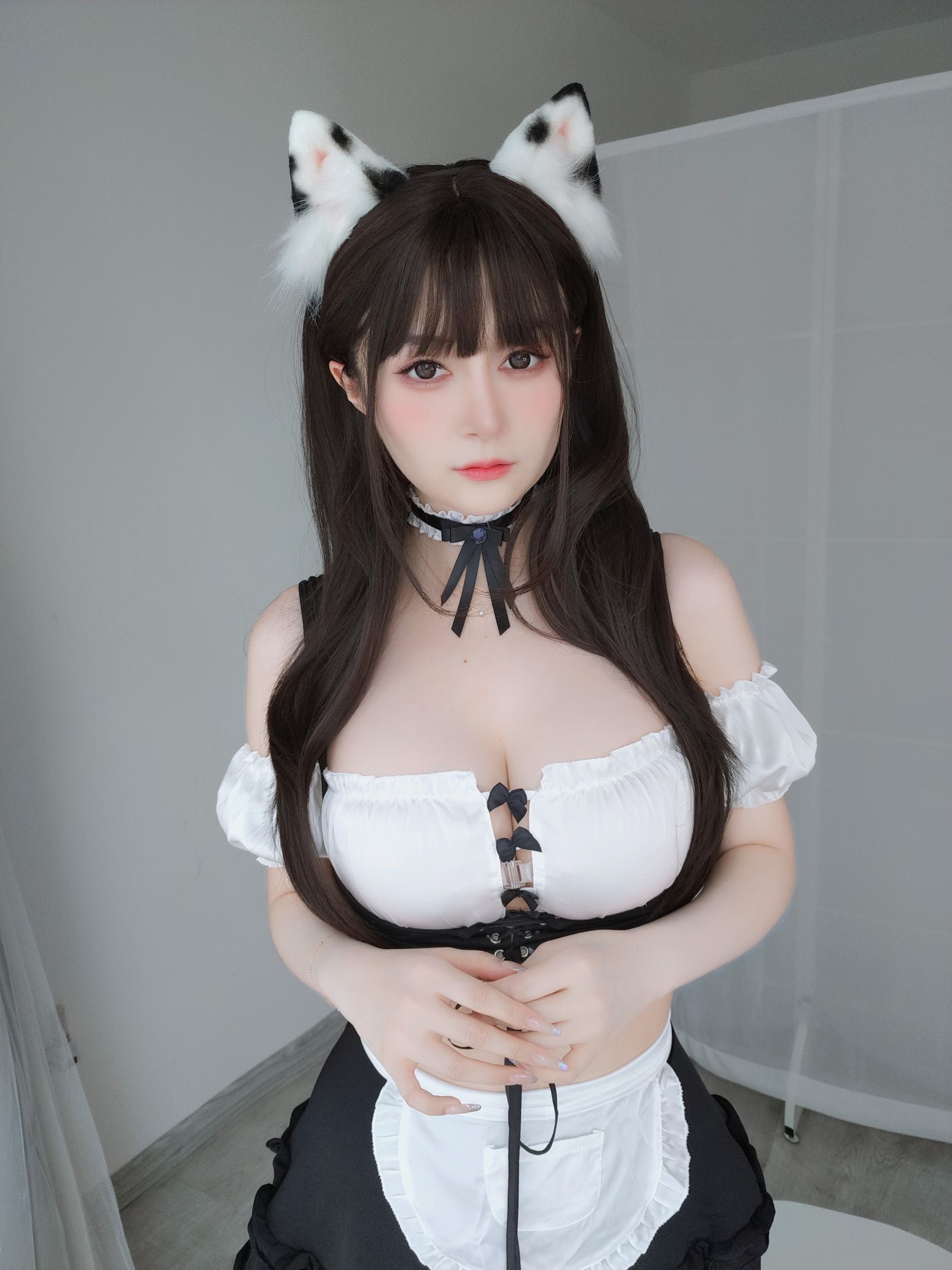 Coser小姐姐 白银 [fantia] 2023年04月 红色上衣  第4张
