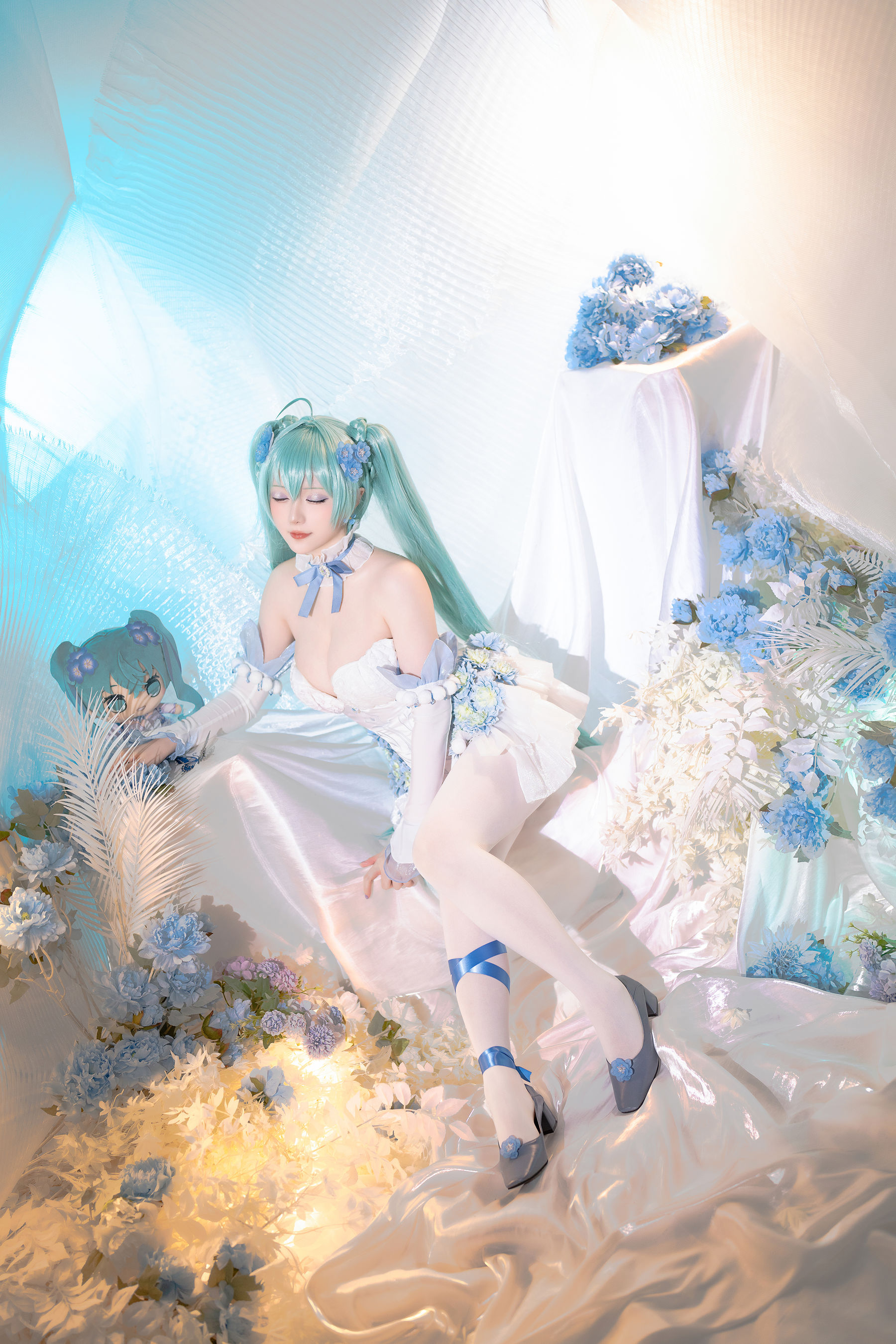 Coser小姐姐 星之迟迟 - 初音未来 粉蝶花精灵  第19张