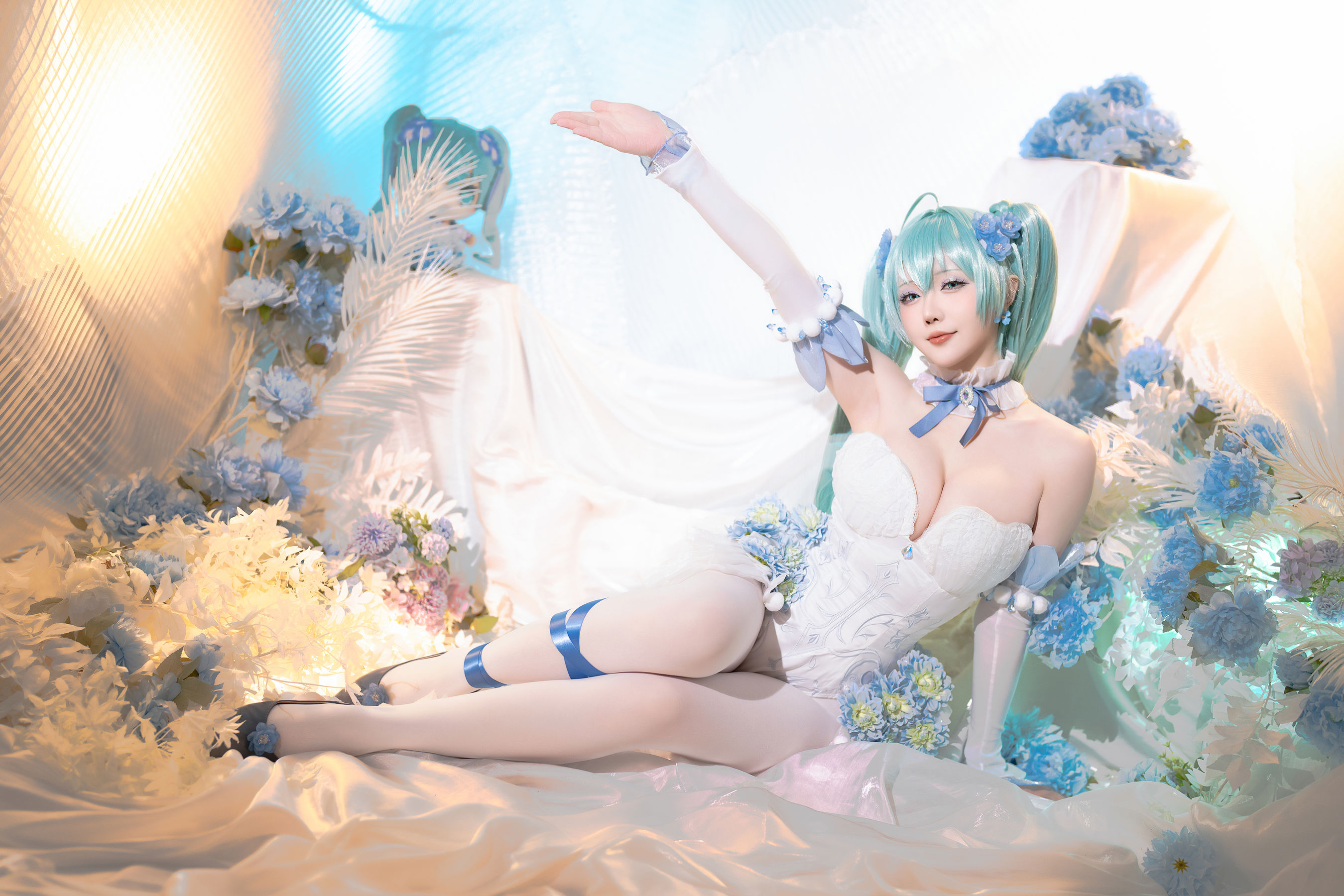 Coser小姐姐 星之迟迟 - 初音未来 粉蝶花精灵  第34张