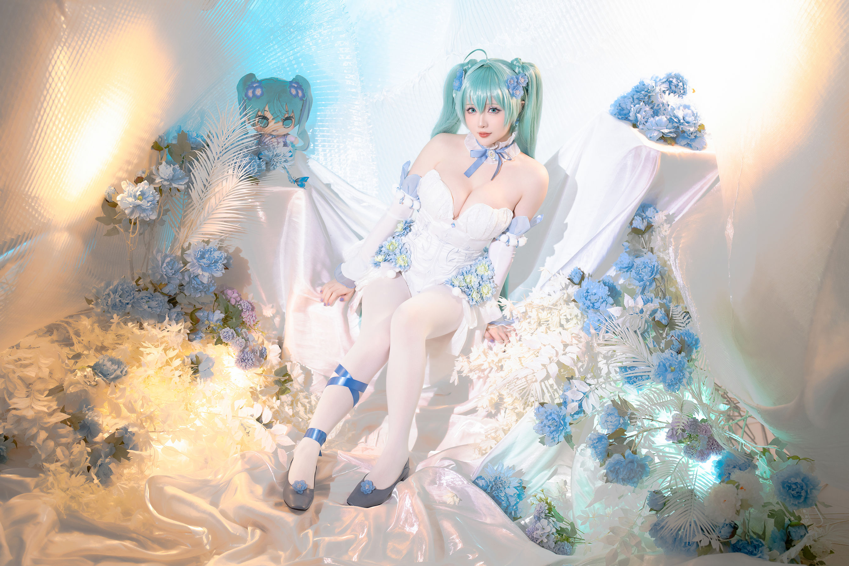 Coser小姐姐 星之迟迟 - 初音未来 粉蝶花精灵  第18张