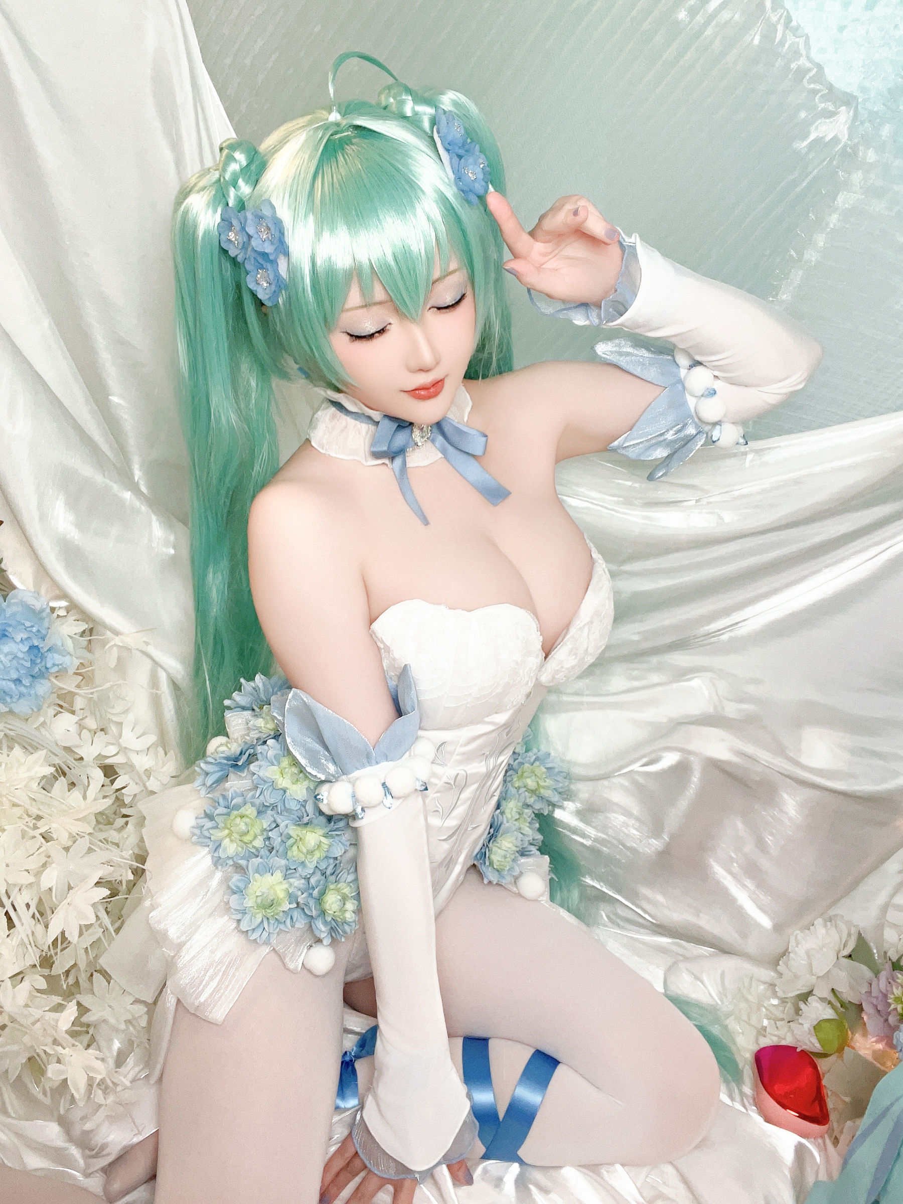 Coser小姐姐 星之迟迟 - 初音未来 粉蝶花精灵  第55张