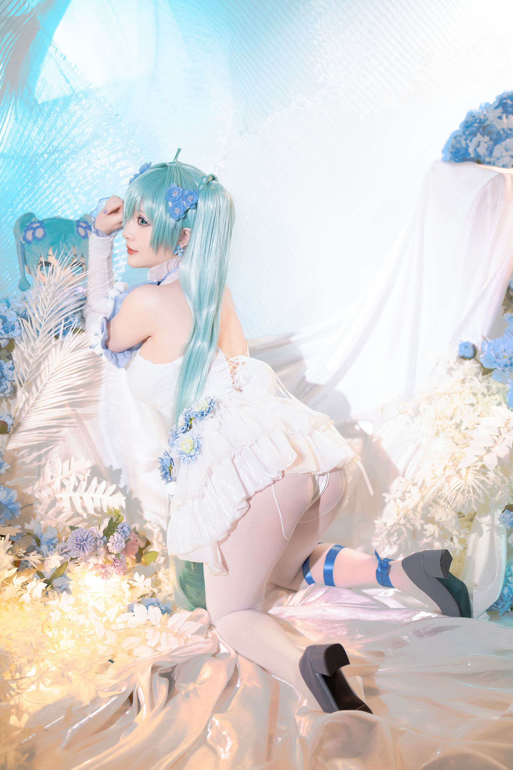 Coser小姐姐 星之迟迟 - 初音未来 粉蝶花精灵  第41张