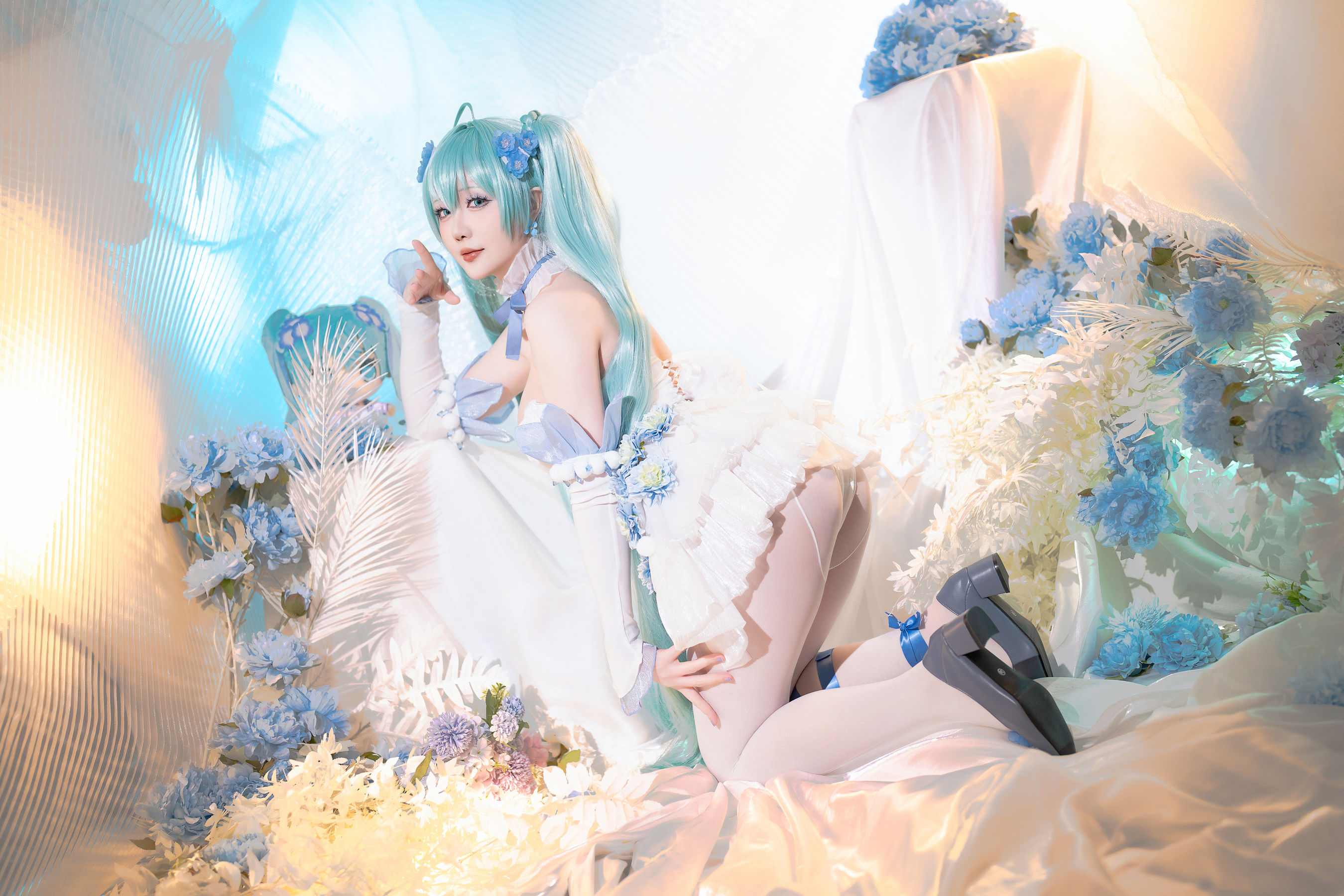 Coser小姐姐 星之迟迟 - 初音未来 粉蝶花精灵  第40张