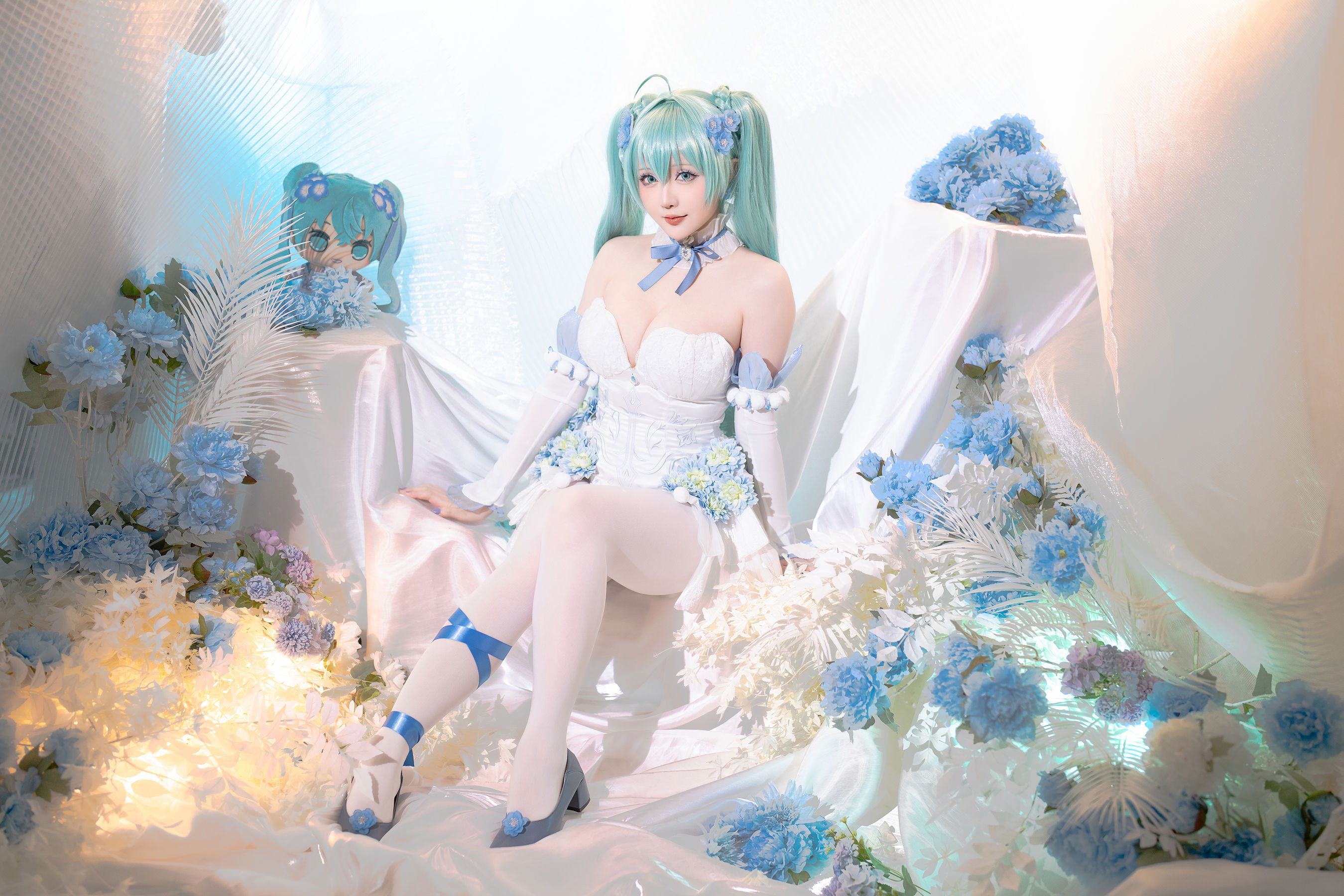 Coser小姐姐 星之迟迟 - 初音未来 粉蝶花精灵  第13张
