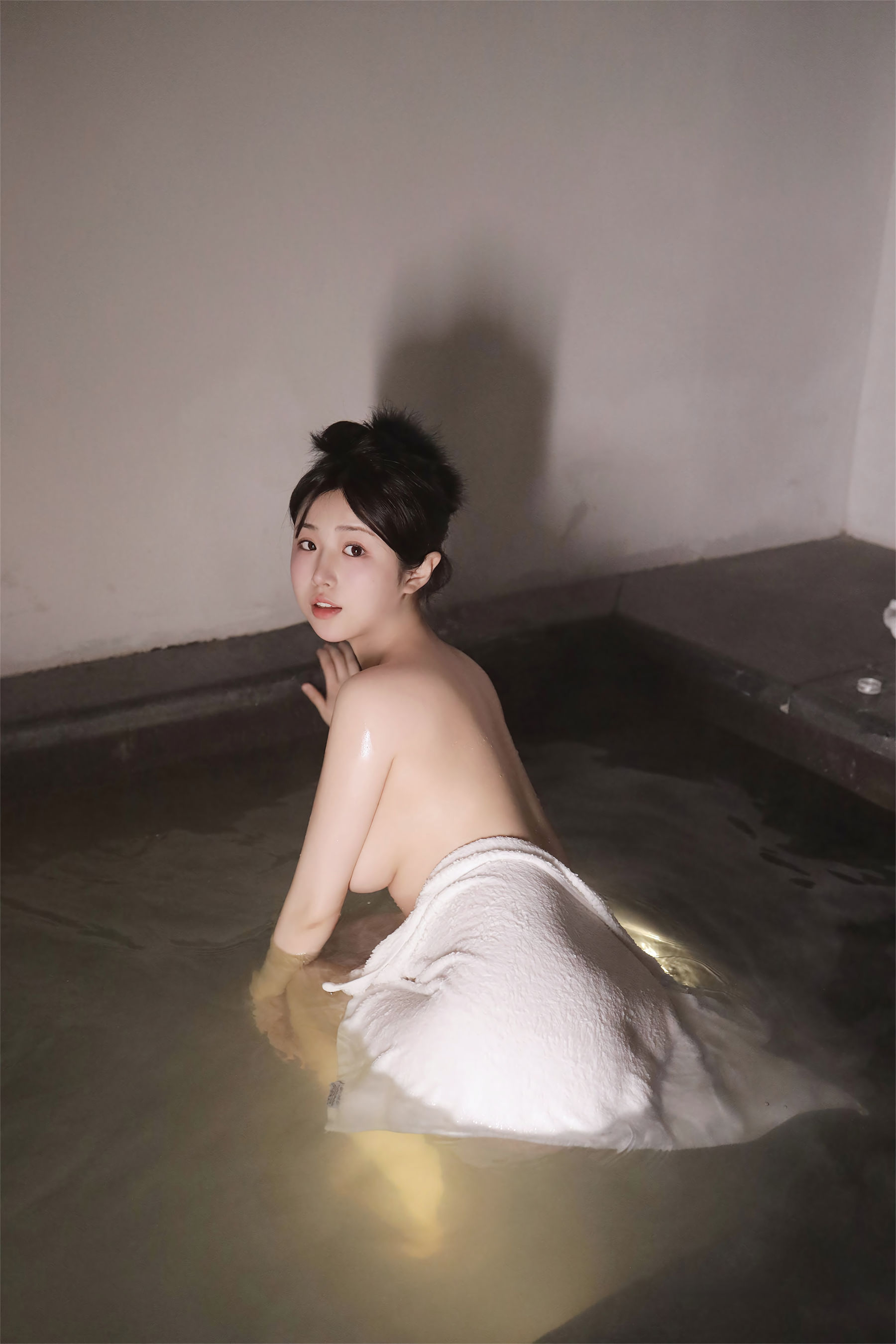 陈小花 - 泡澡  第25张