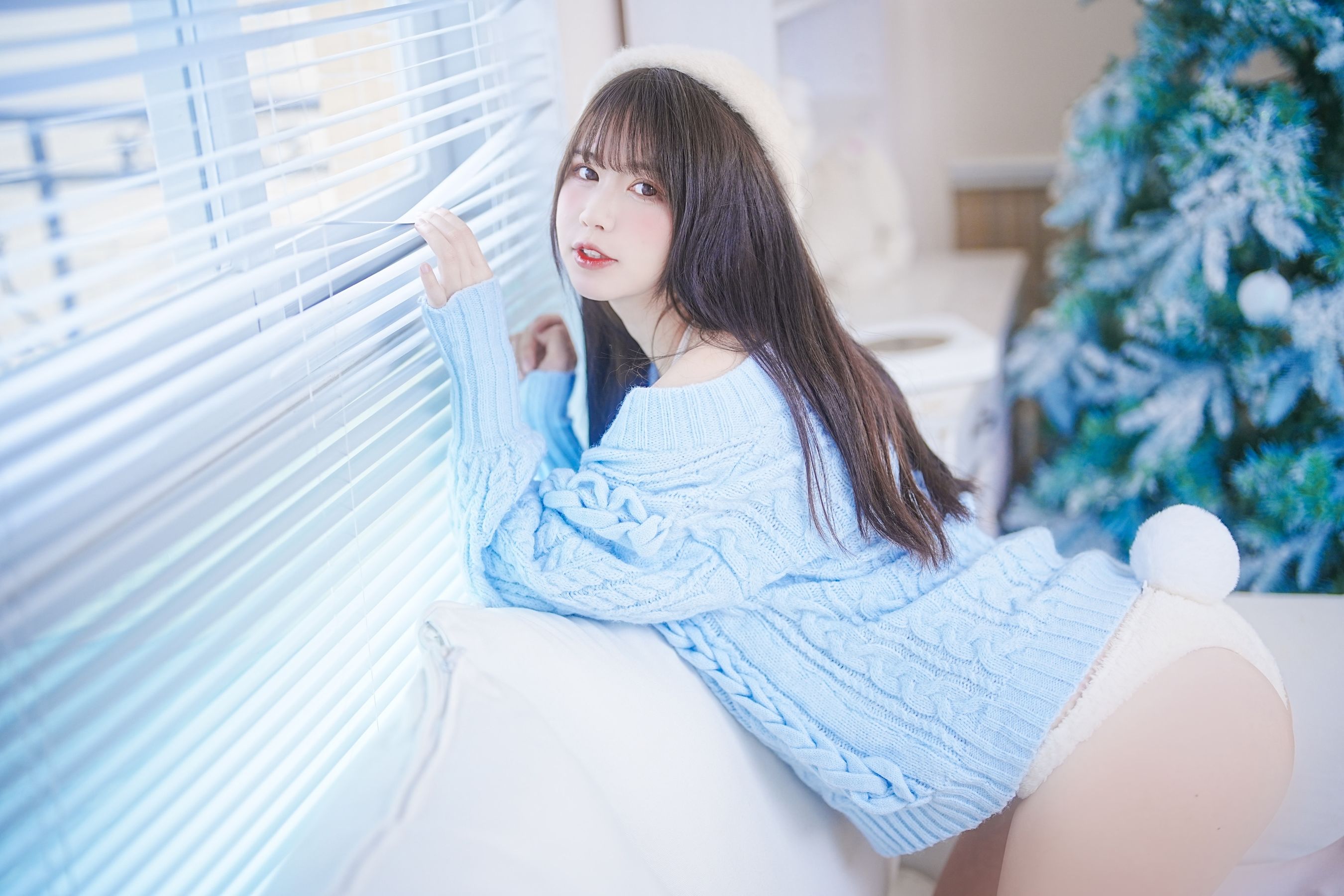 Tina很妖孽呀 - 蓝色秋冬毛衣  第3张