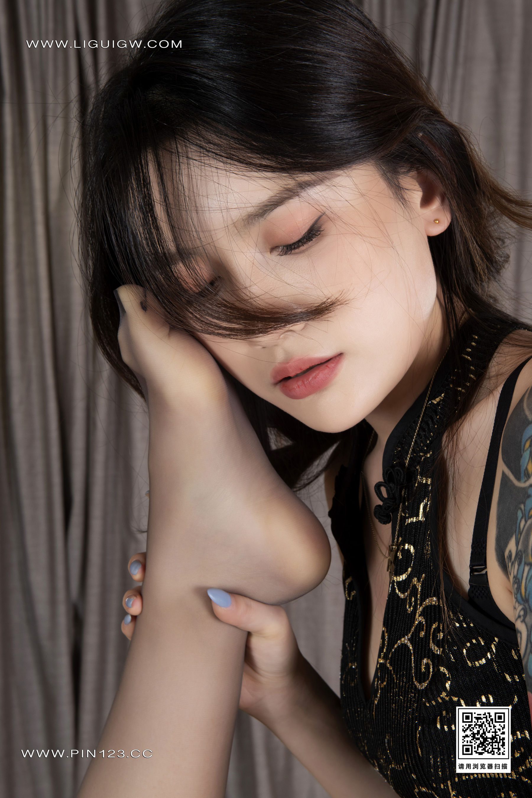 [Ligui丽柜] 2024.06.14 双生花-绳缚旗袍 甜甜&amp;尔尔  第13张