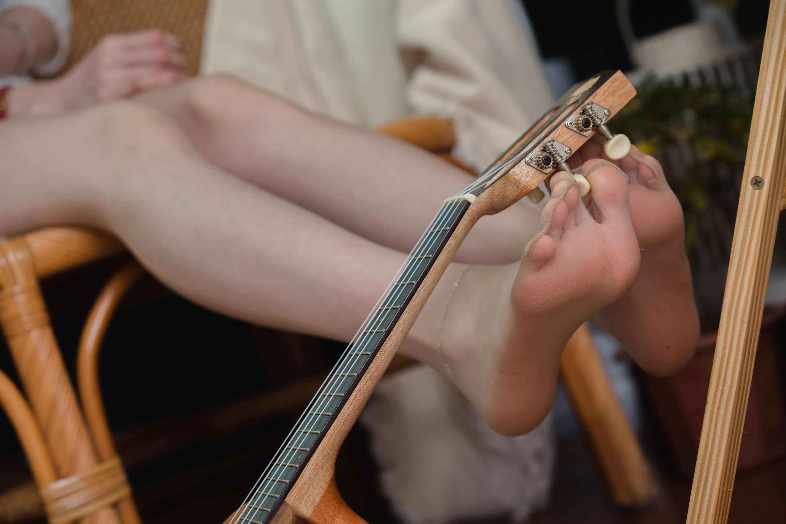 Sia不吃鱼 - 红色高跟  第90张