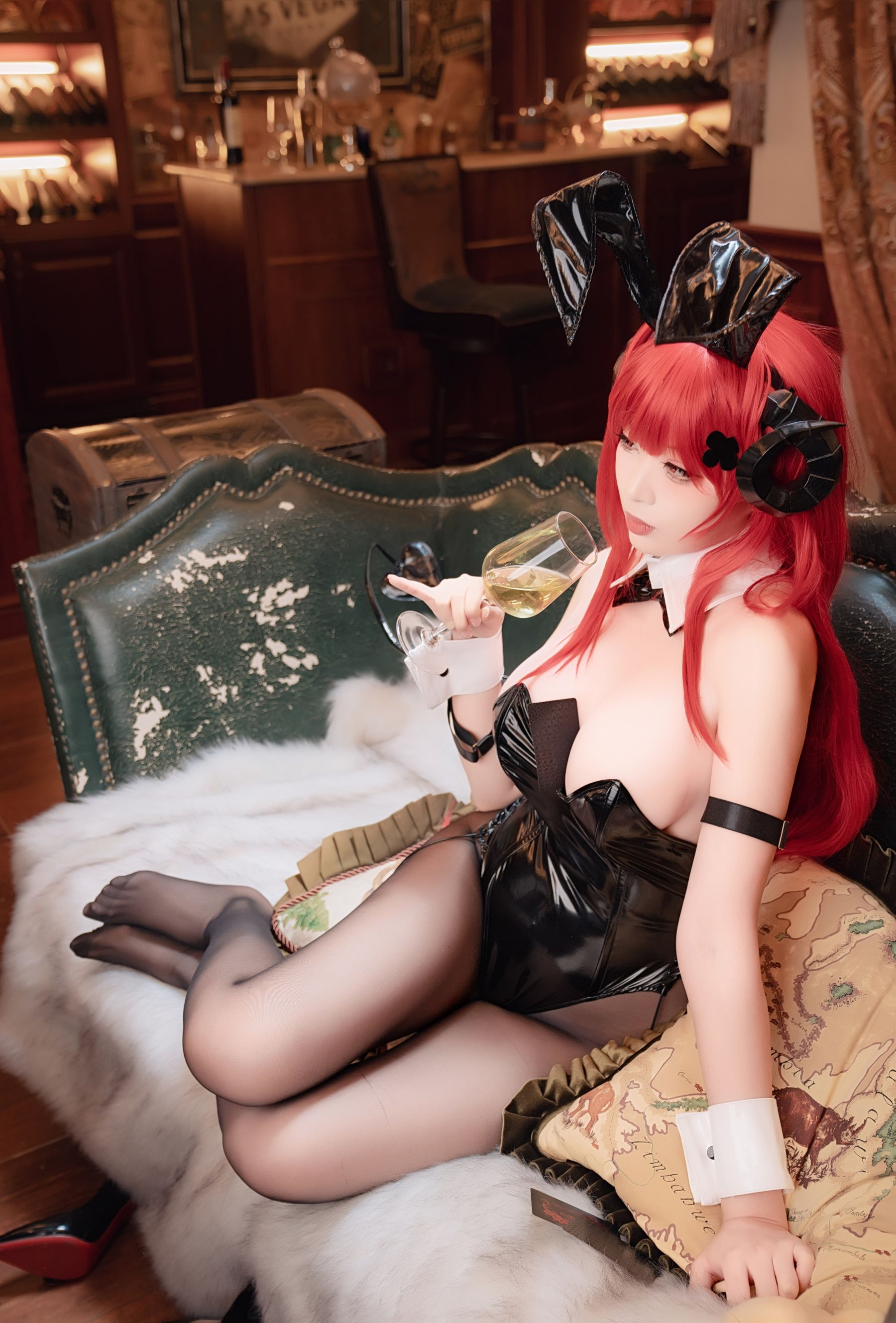 轩萧学姐 - 兴登堡兔女郎  第15张