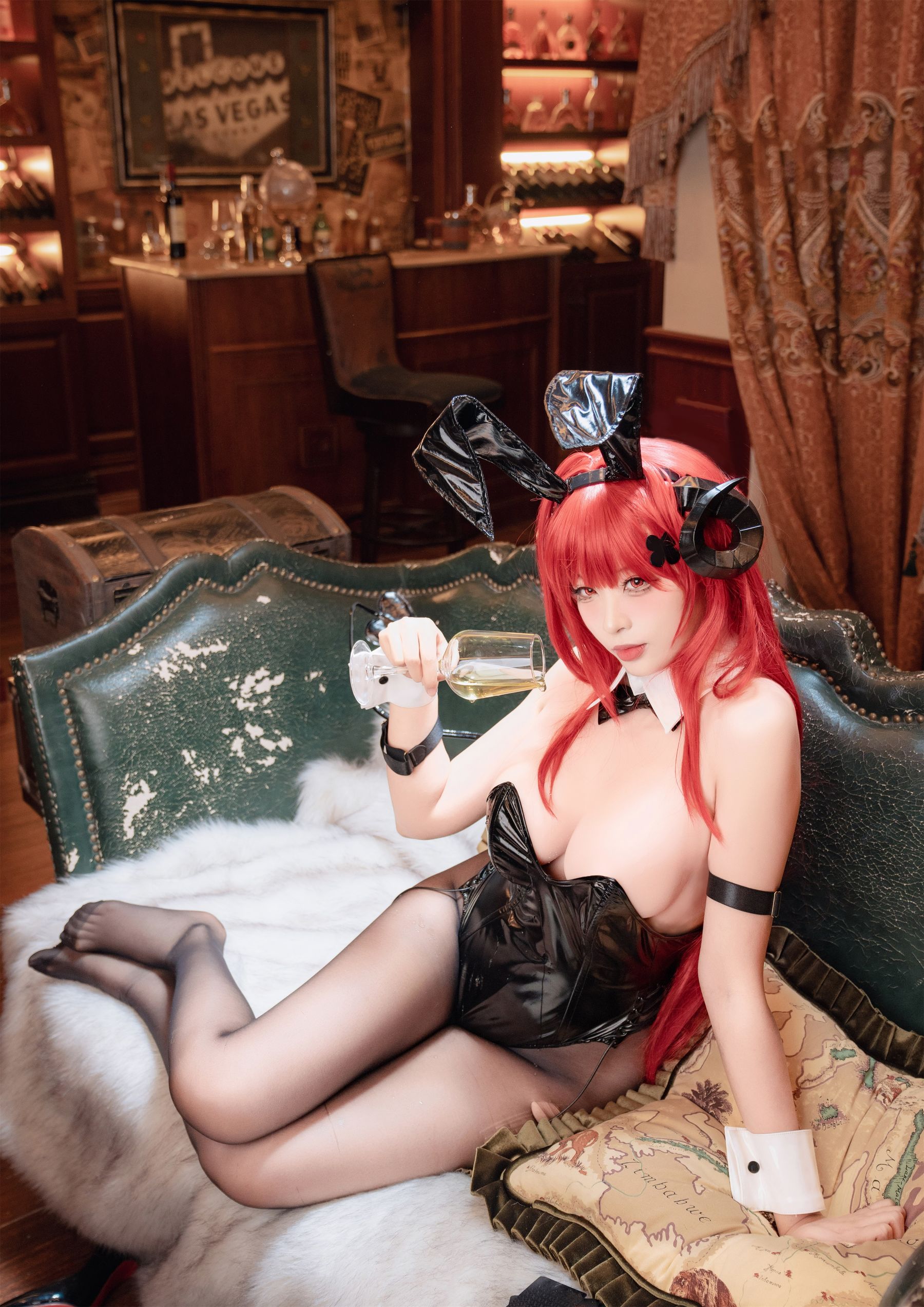 轩萧学姐 - 兴登堡兔女郎  第16张